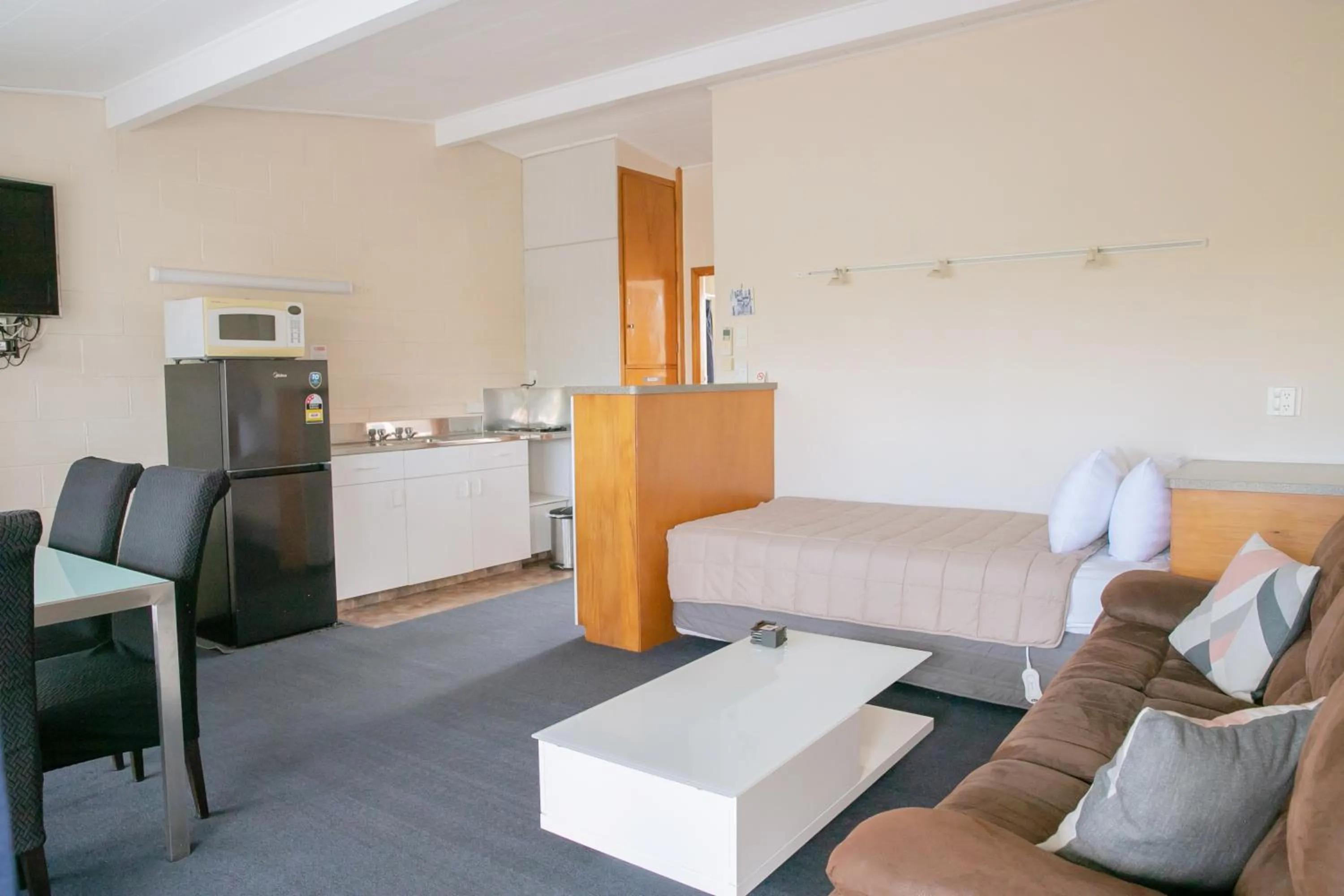 TV and multimedia in Tuki Tuki Motel