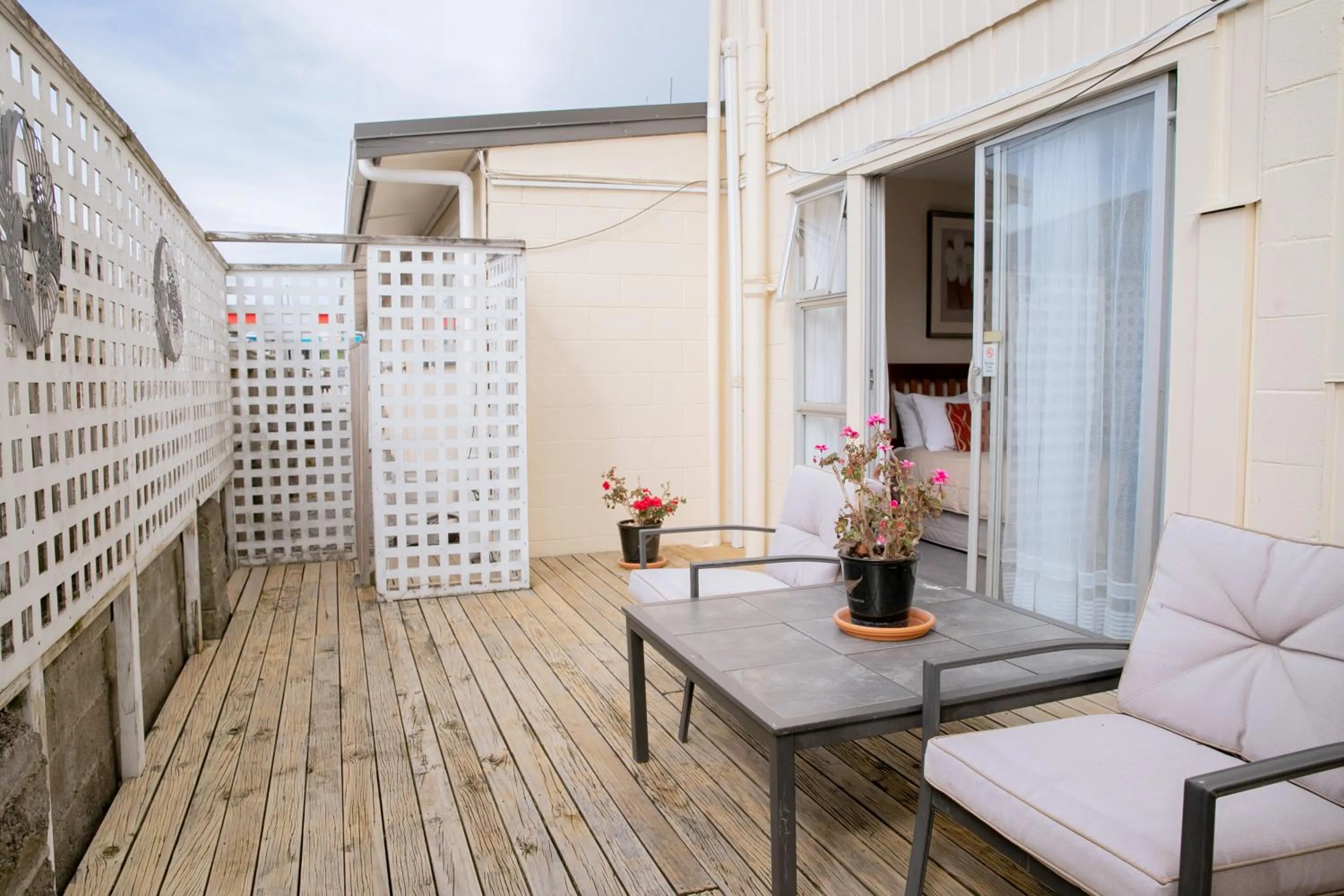 Balcony/Terrace in Tuki Tuki Motel