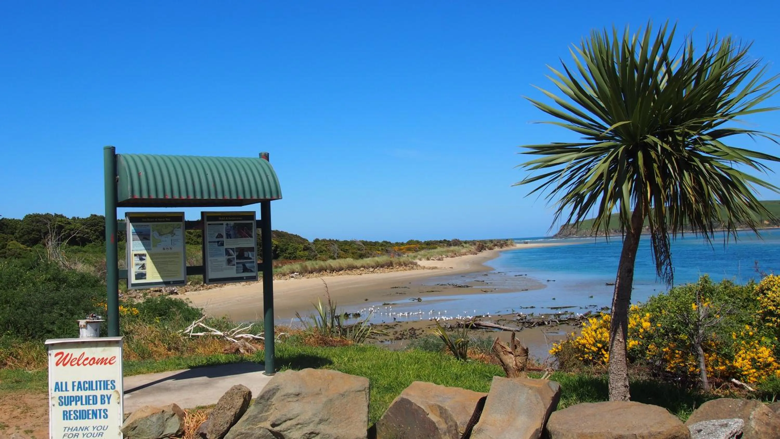 Bedroom in Surat Bay Lodge, Motel and Backpackers