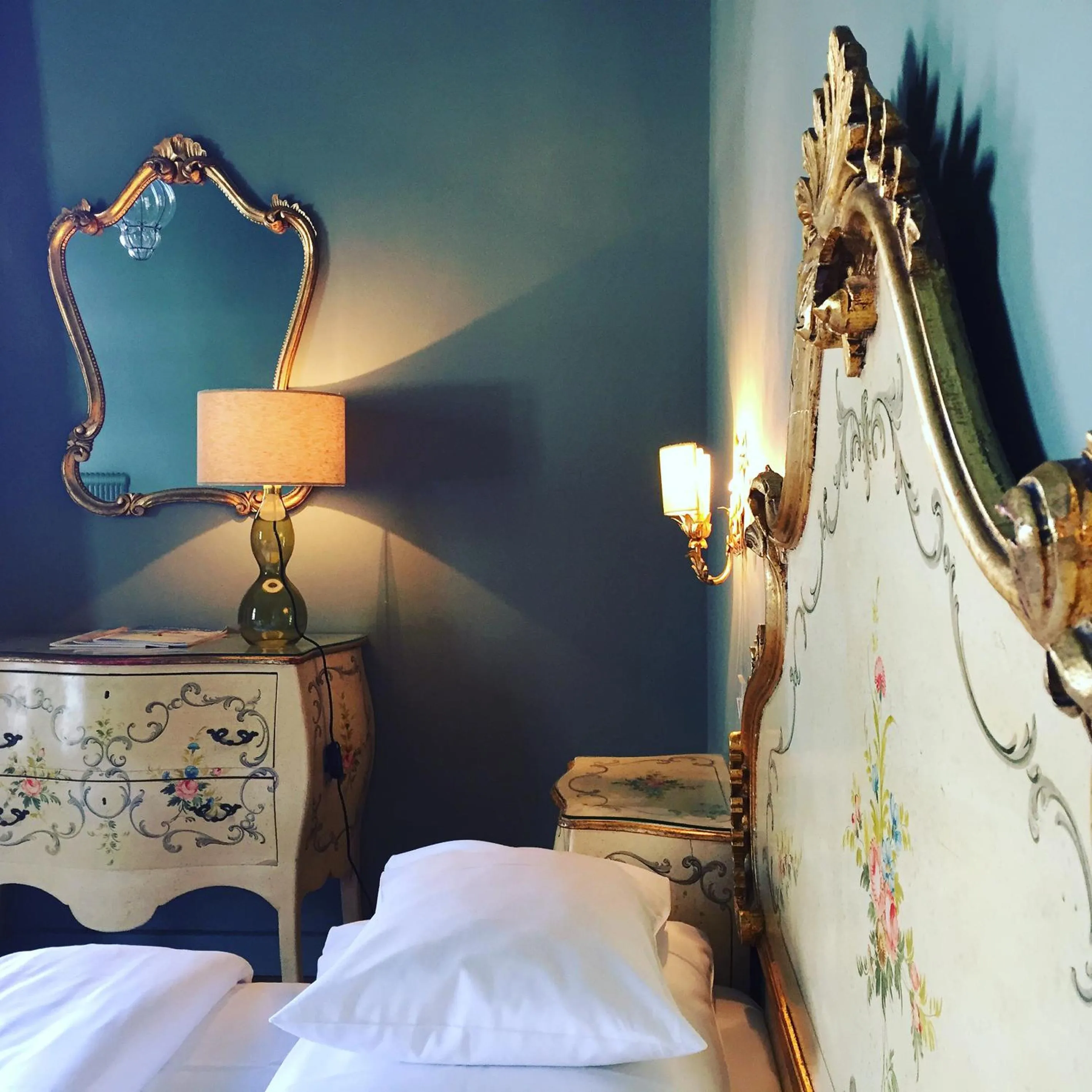 Decorative detail, Bed in Das REGINA Boutiquehotel