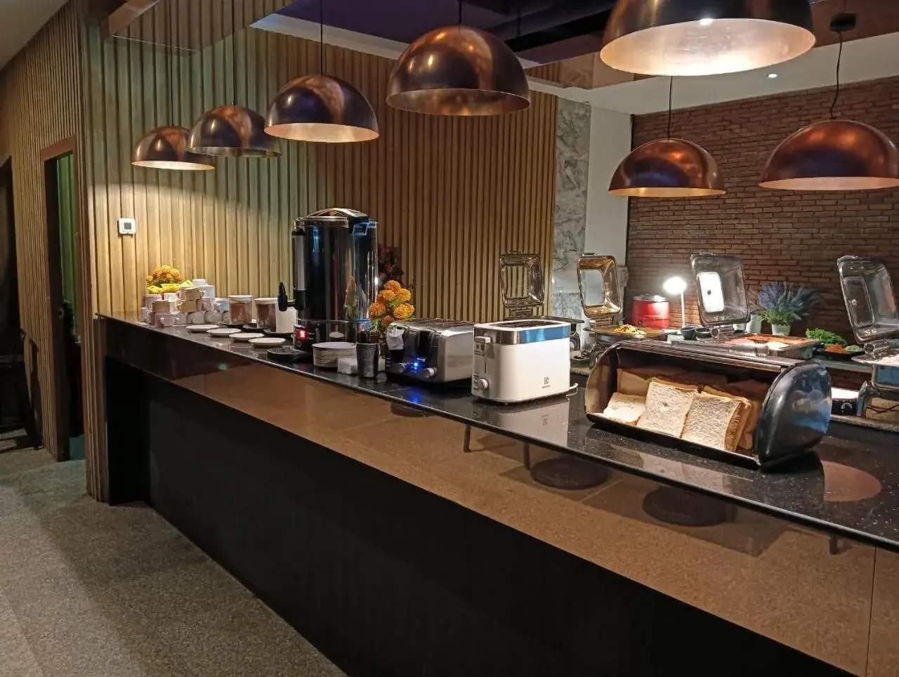 Restaurant/places to eat in CBD 2 Hotel Restaurant/places to eat in CBD 2 Hotel