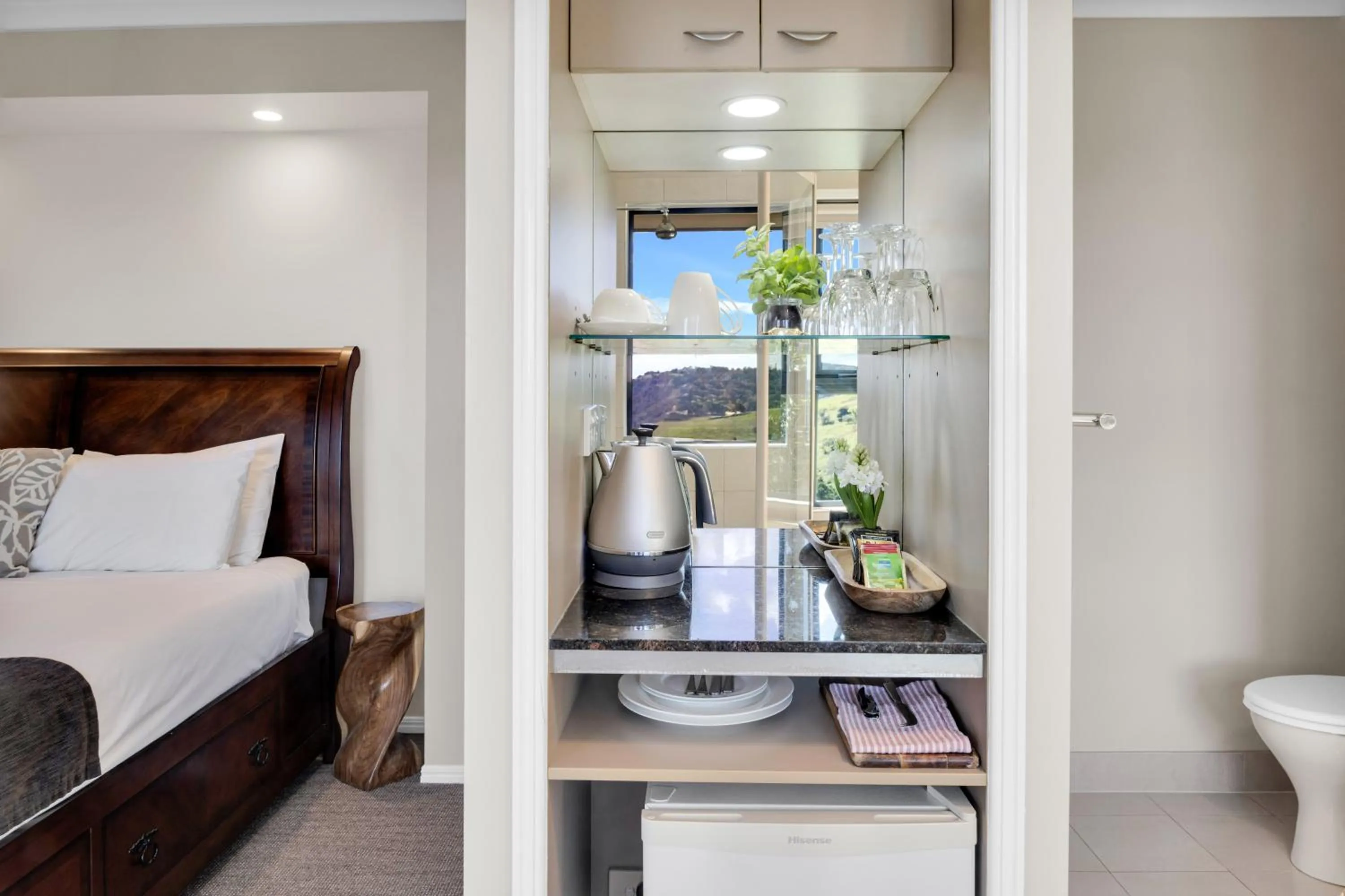 Coffee/tea facilities, Bed in Top Of The Hill