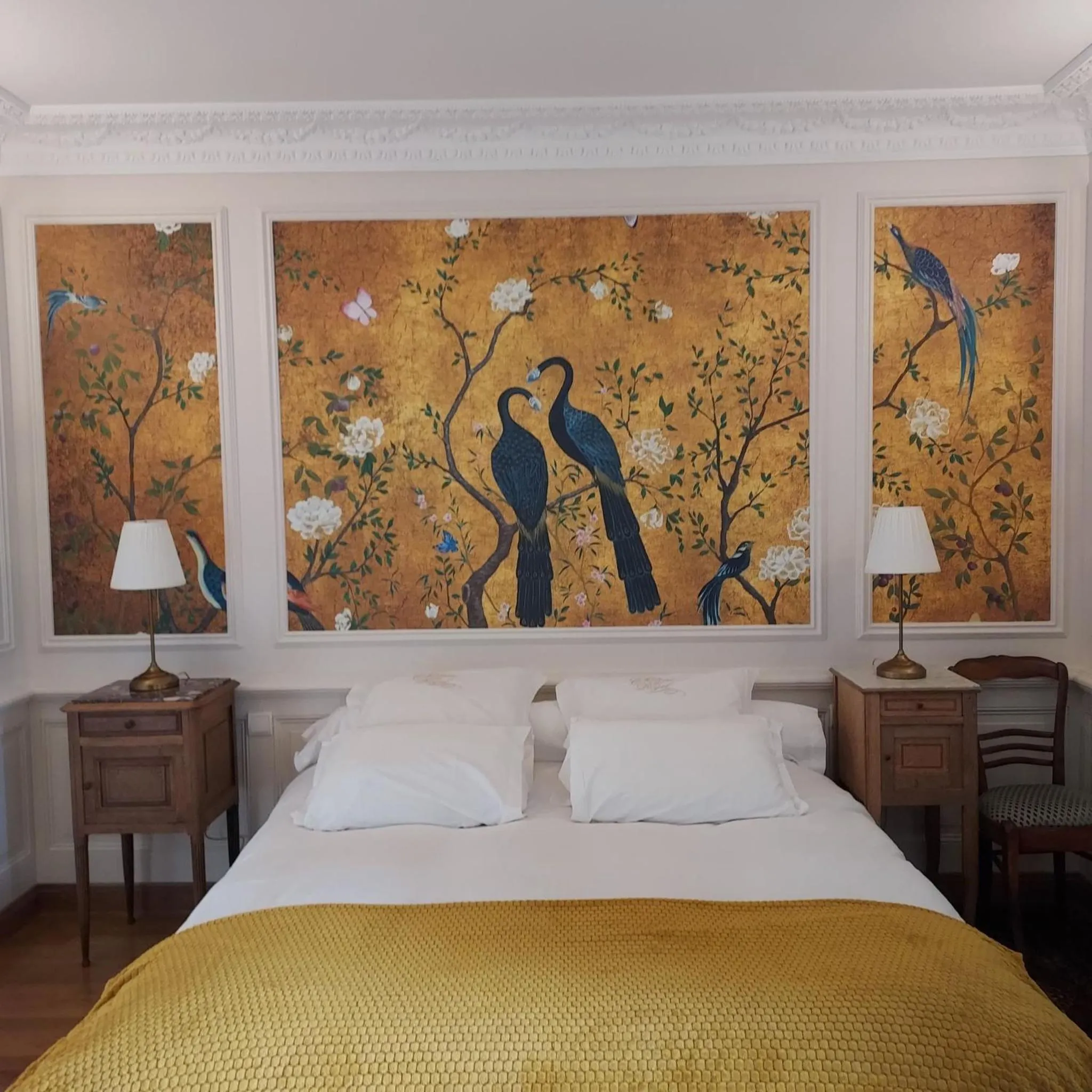 Bed in Les Chambres du Château du Rozel