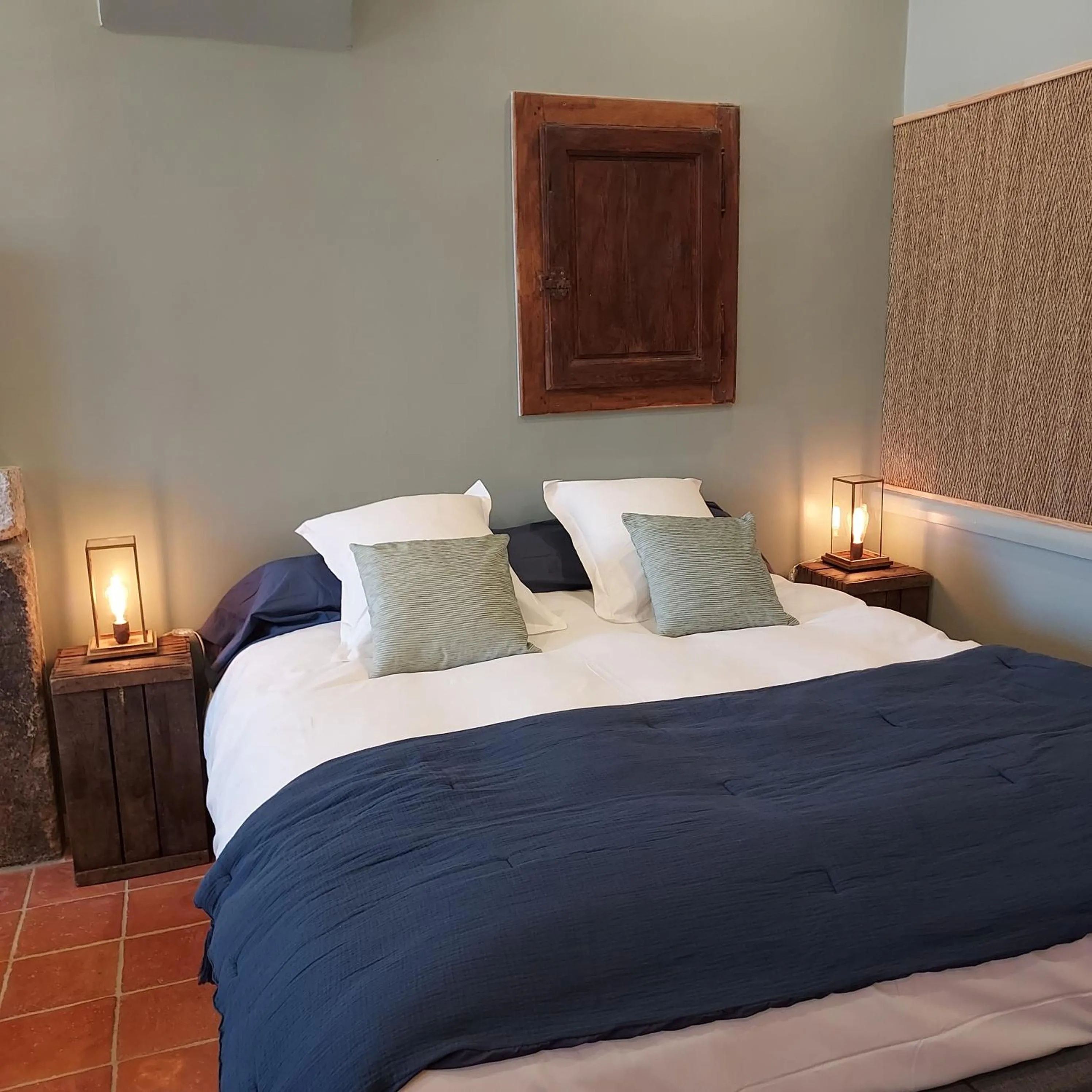 Bed in Les Chambres du Château du Rozel