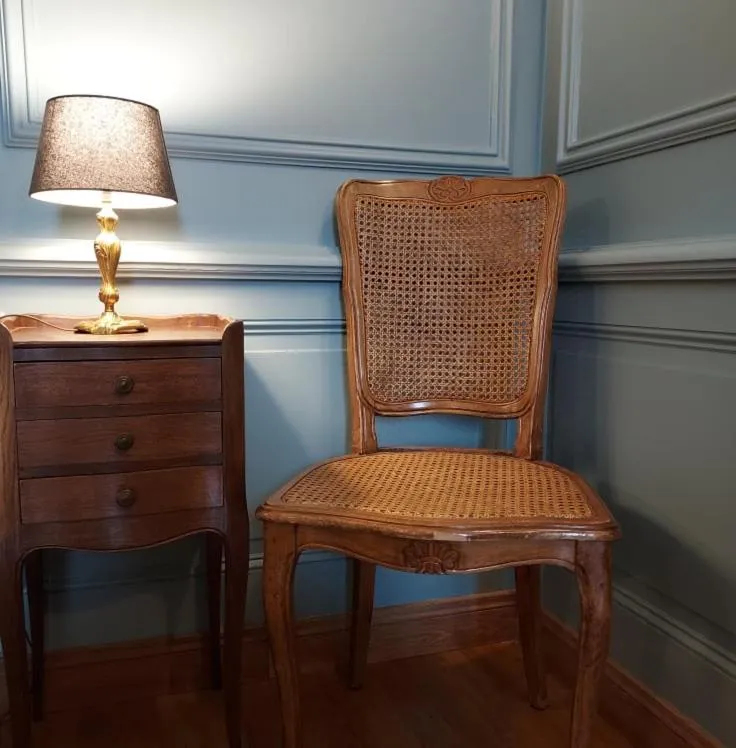 Decorative detail in Les Chambres du Château du Rozel