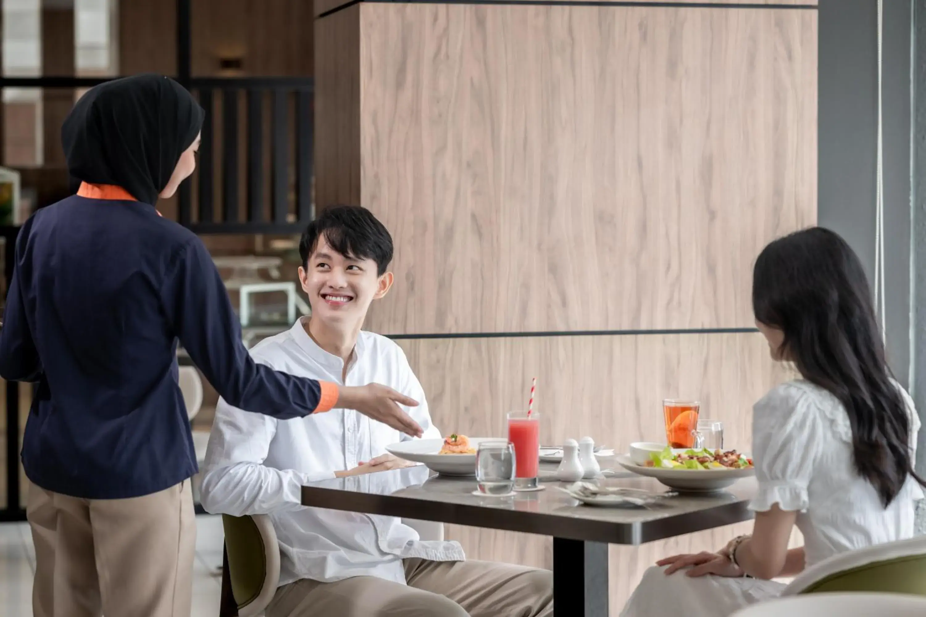 Restaurant/places to eat in Iconic Hotel Restaurant/places to eat in Iconic Hotel