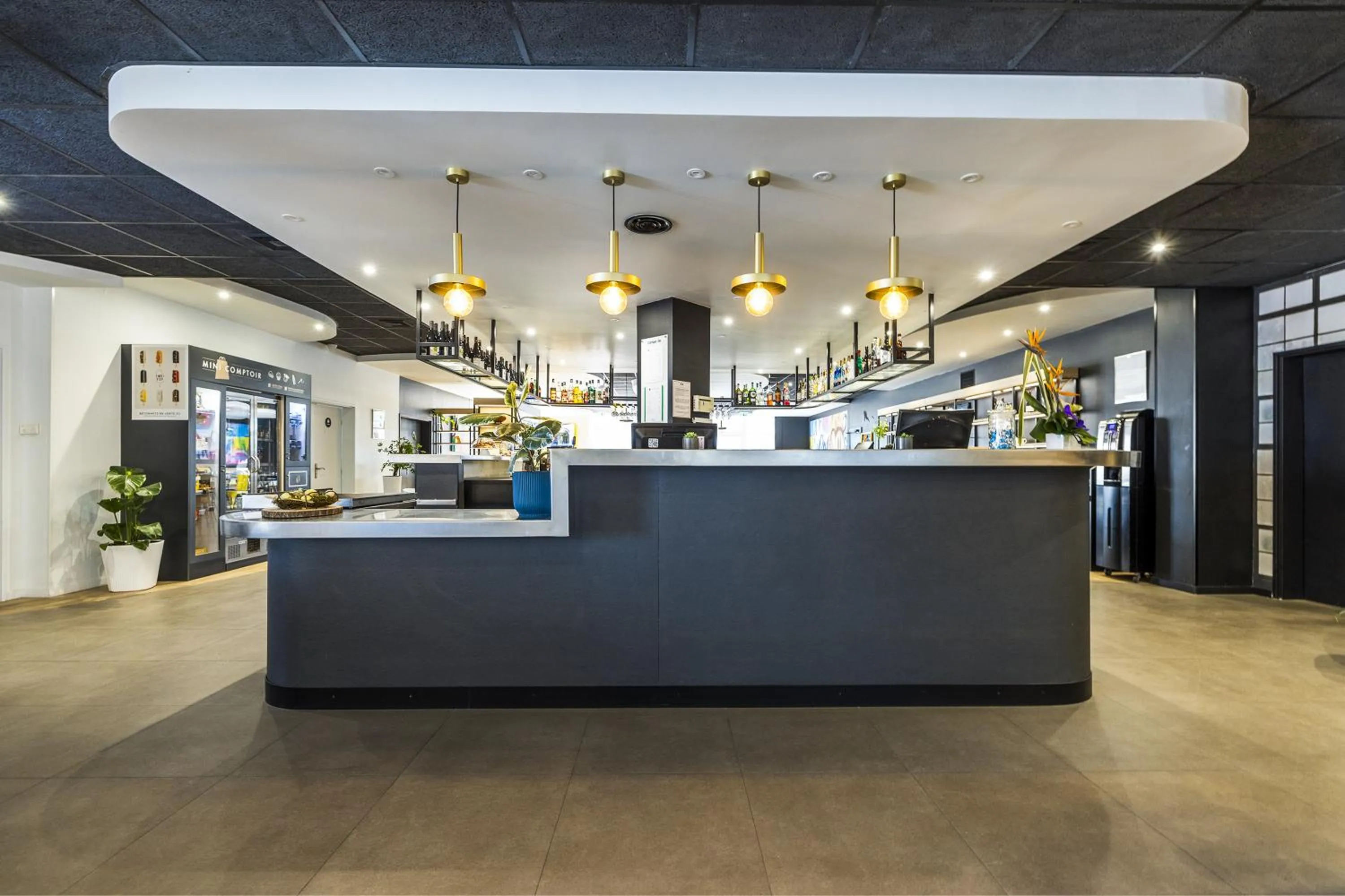 Lobby or reception in Campanile Perpignan Nord - Aéroport