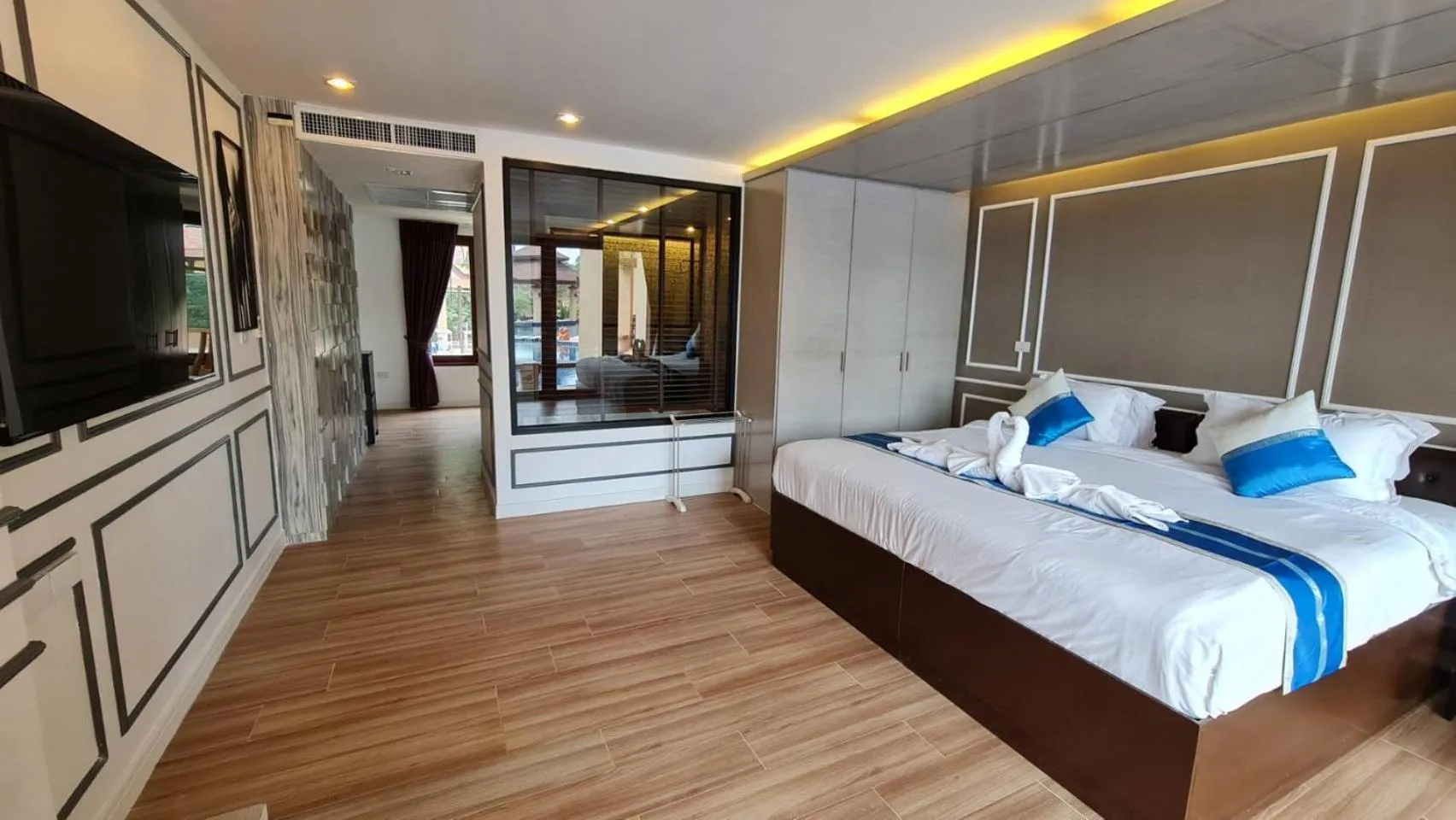 Photo of the whole room, Bed in Elegancy Resort Hua Hin