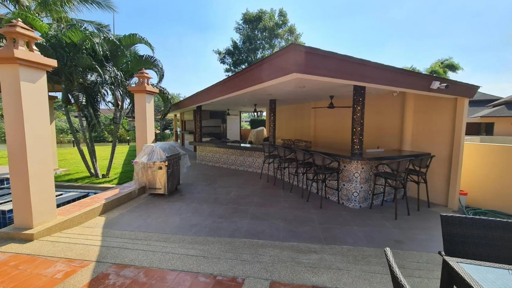 Restaurant/places to eat in Elegancy Resort Hua Hin