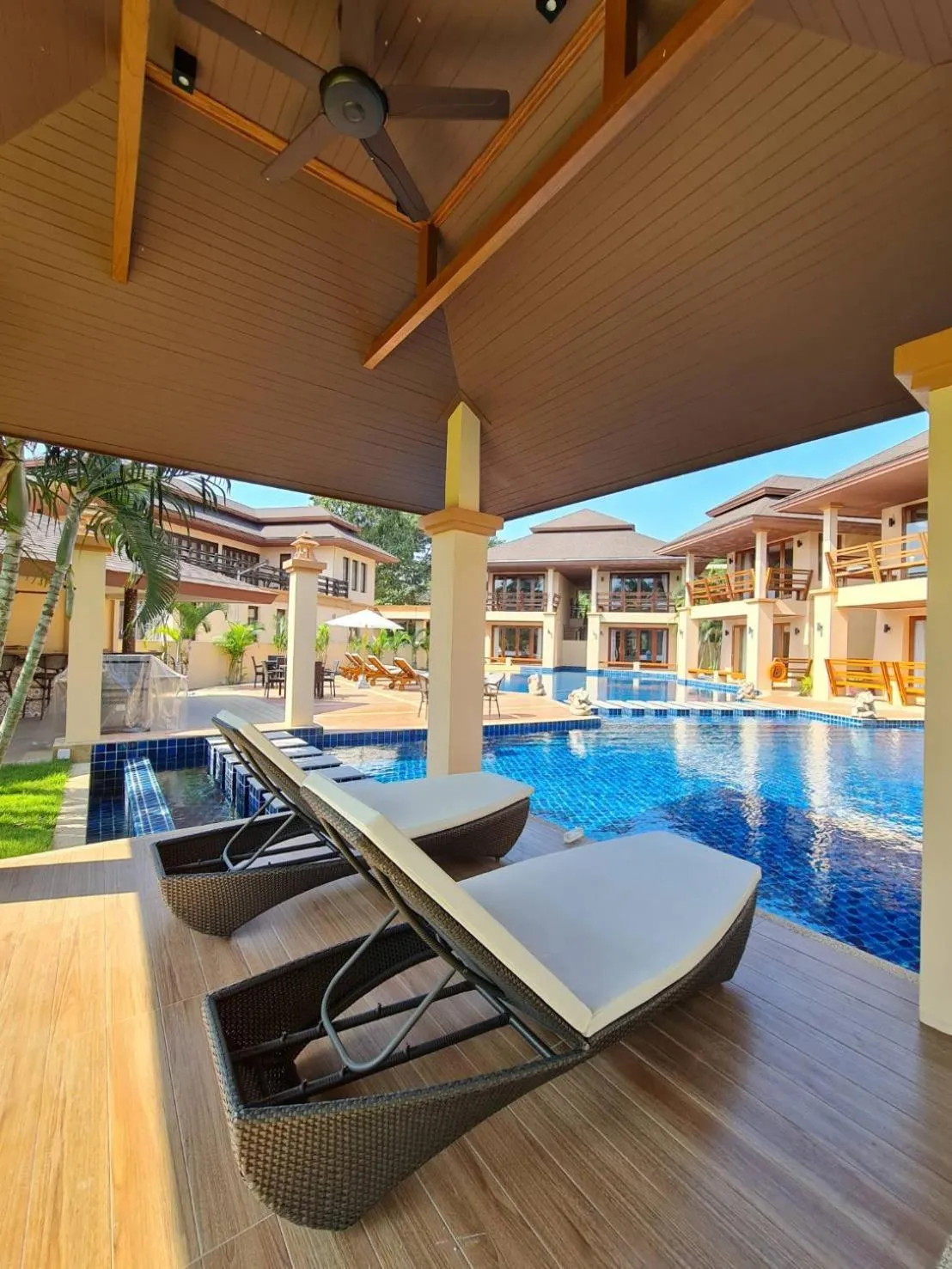 Swimming pool in Elegancy Resort Hua Hin