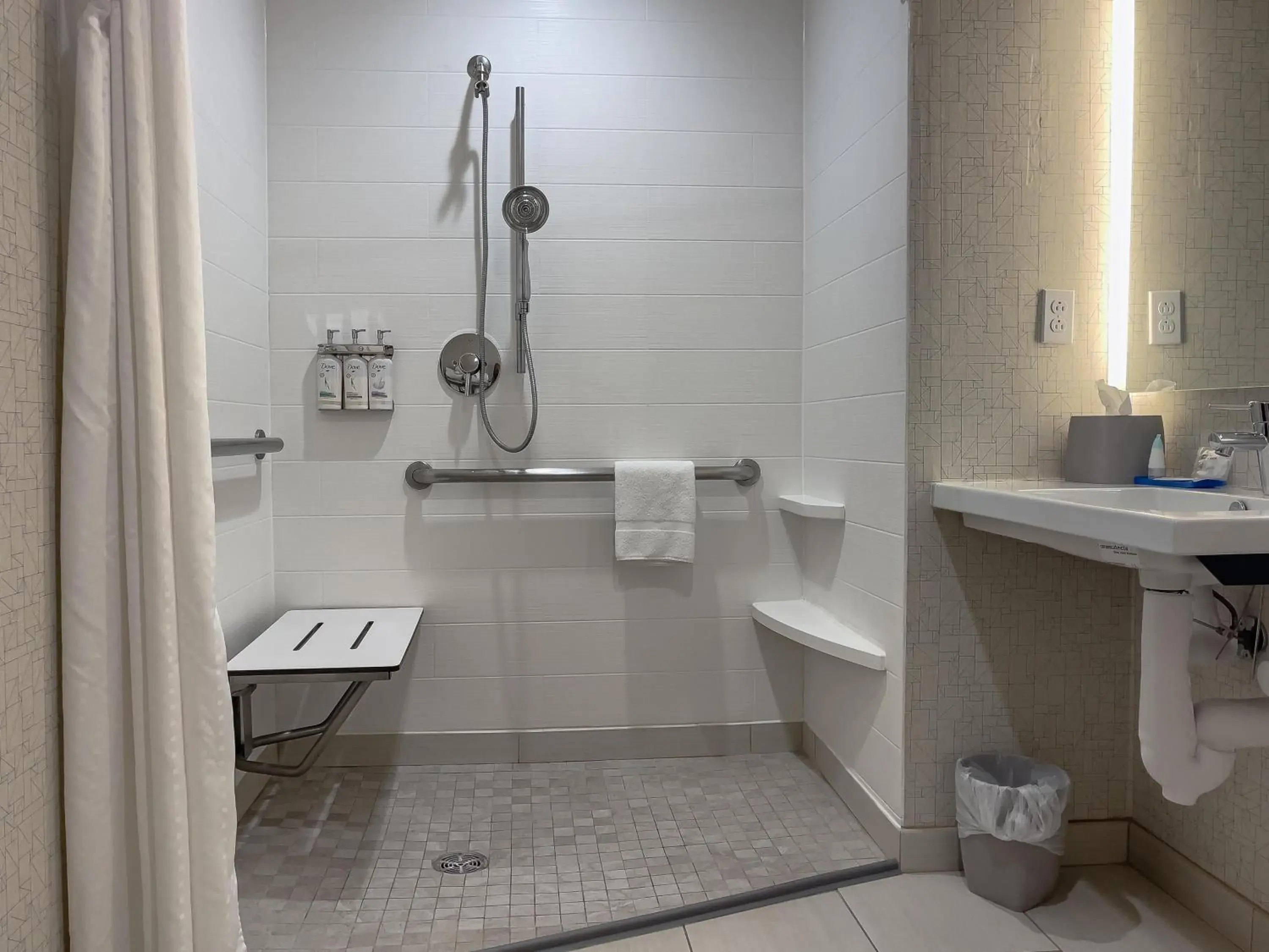 Queen Room with Two Queen Beds- Hearing Accessible Roll in Shower/Non-Smoking in Holiday Inn Express Hotel & Suites Livermore, an IHG Hotel Queen Room with Two Queen Beds- Hearing Accessible Roll in Shower/Non-Smoking in Holiday Inn Express Hotel & Suites Livermore, an IHG Hotel
