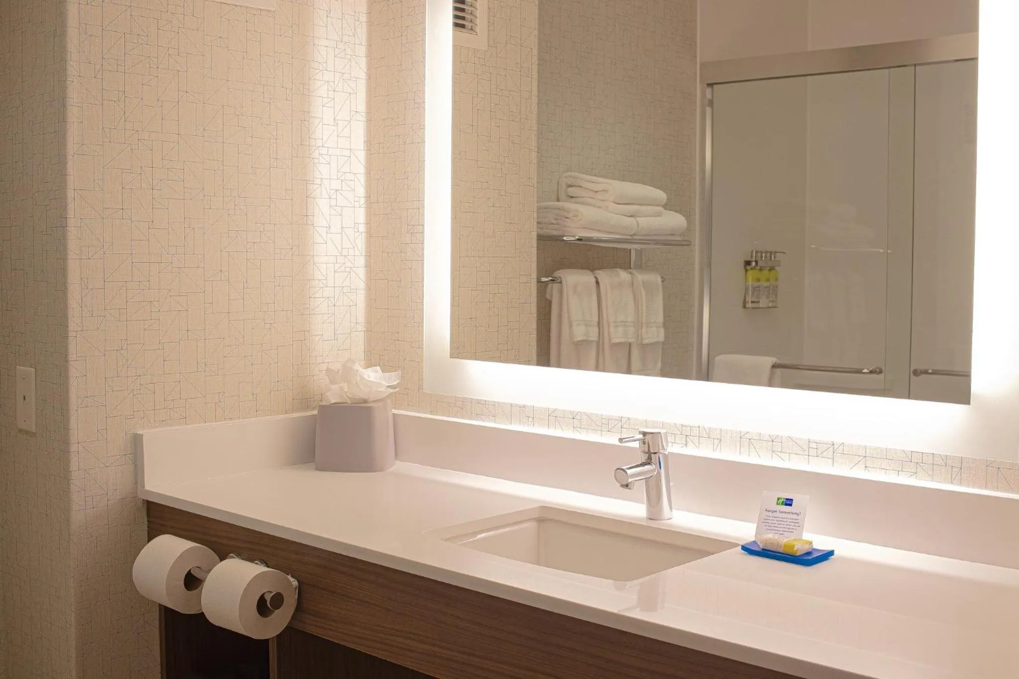 Bathroom in Holiday Inn Express Hotel & Suites Livermore by IHG