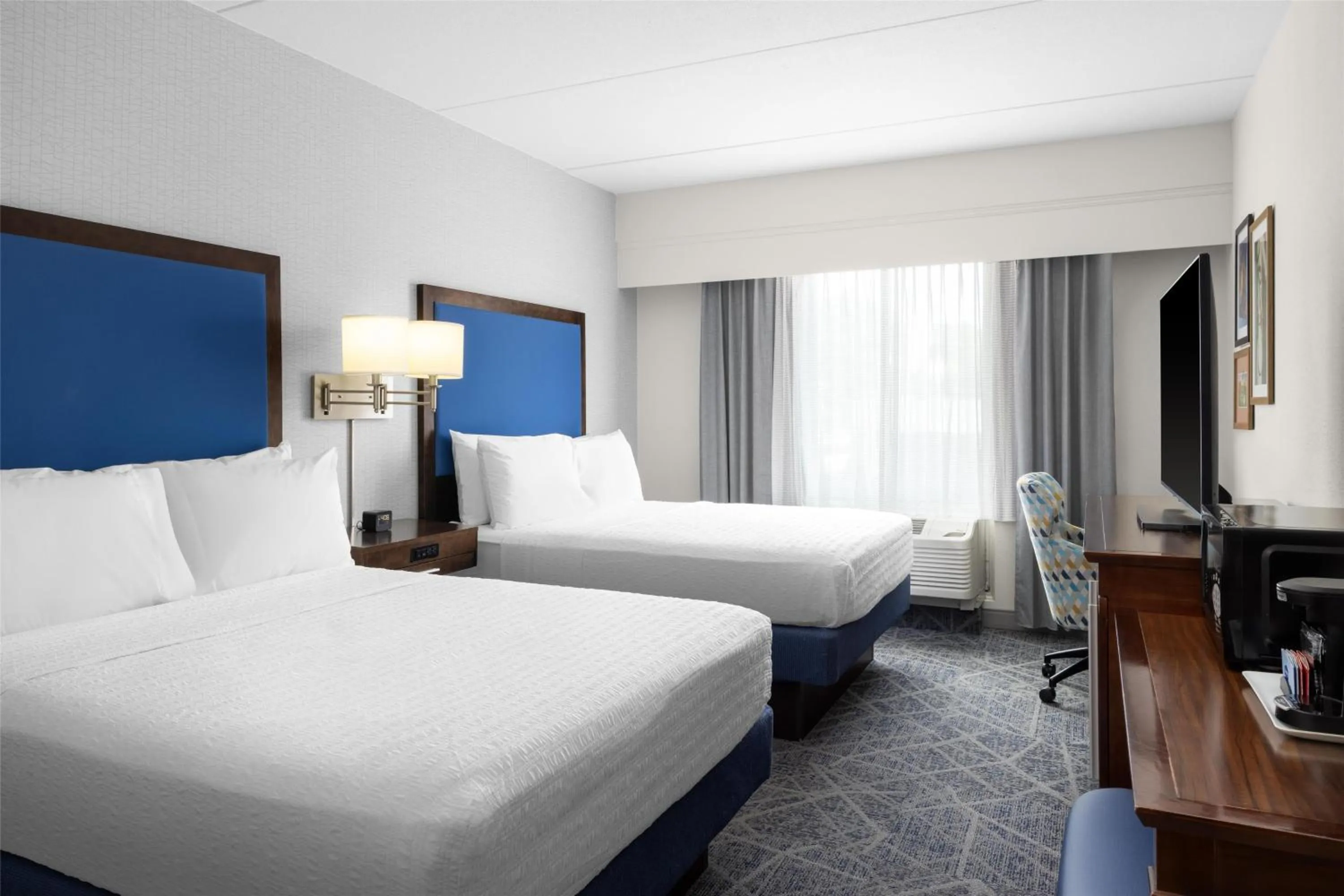 Bed in Hampton Inn Lexington Medical Center, KY