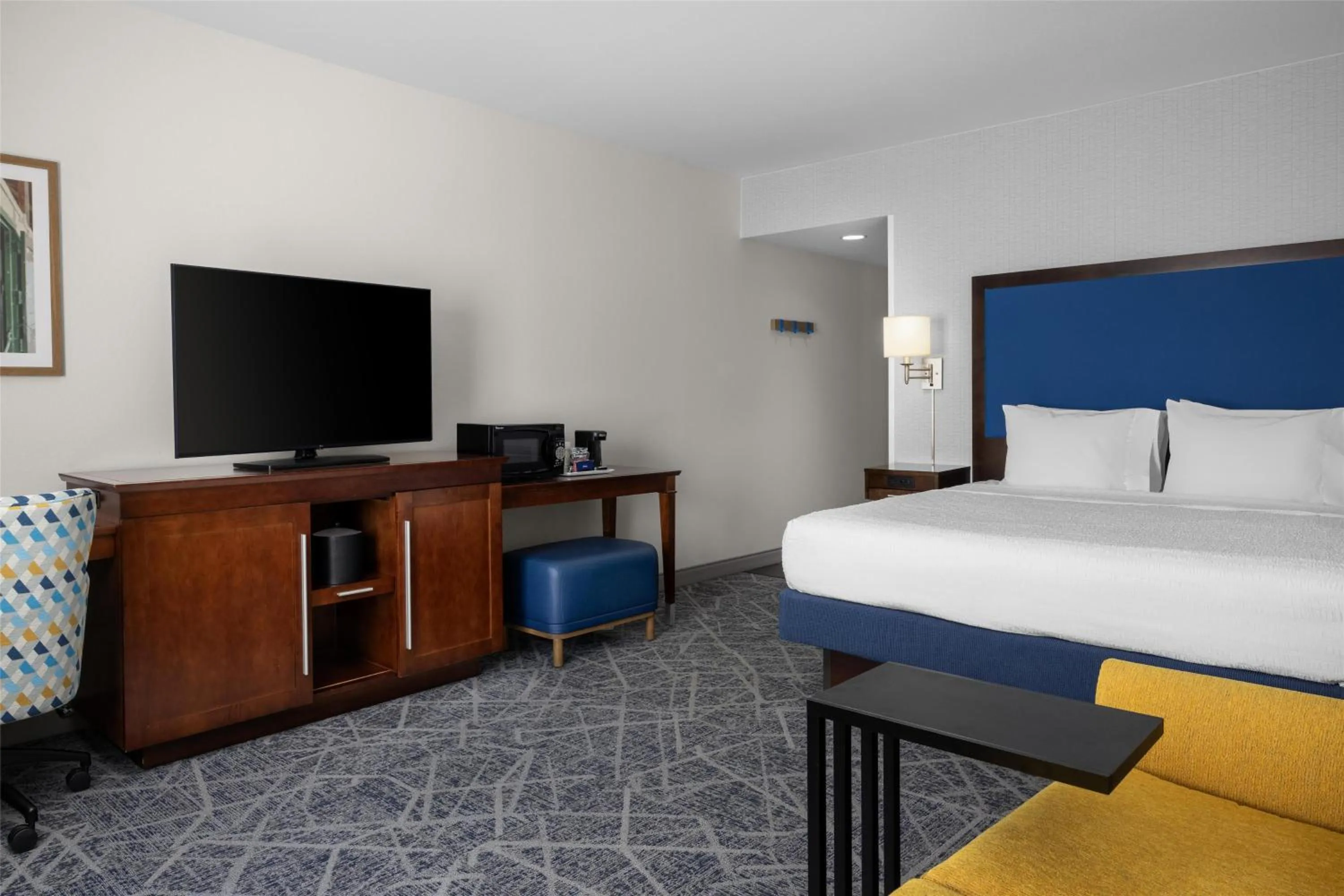 Bed in Hampton Inn Lexington Medical Center, KY