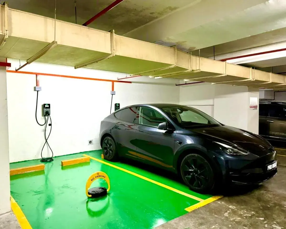 Property building in One Pacific Hotel and Serviced Apartments Property building in One Pacific Hotel and Serviced Apartments