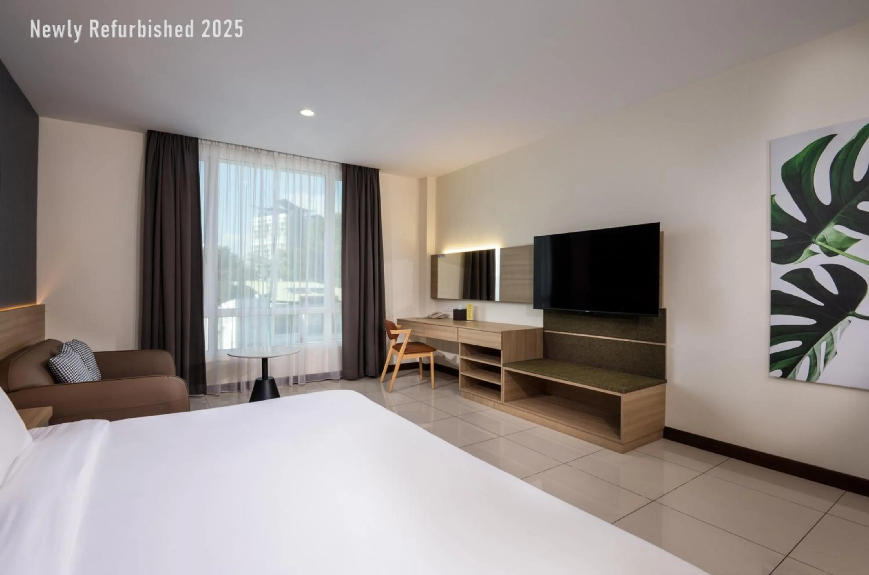 Bed in One Pacific Hotel and Serviced Apartments