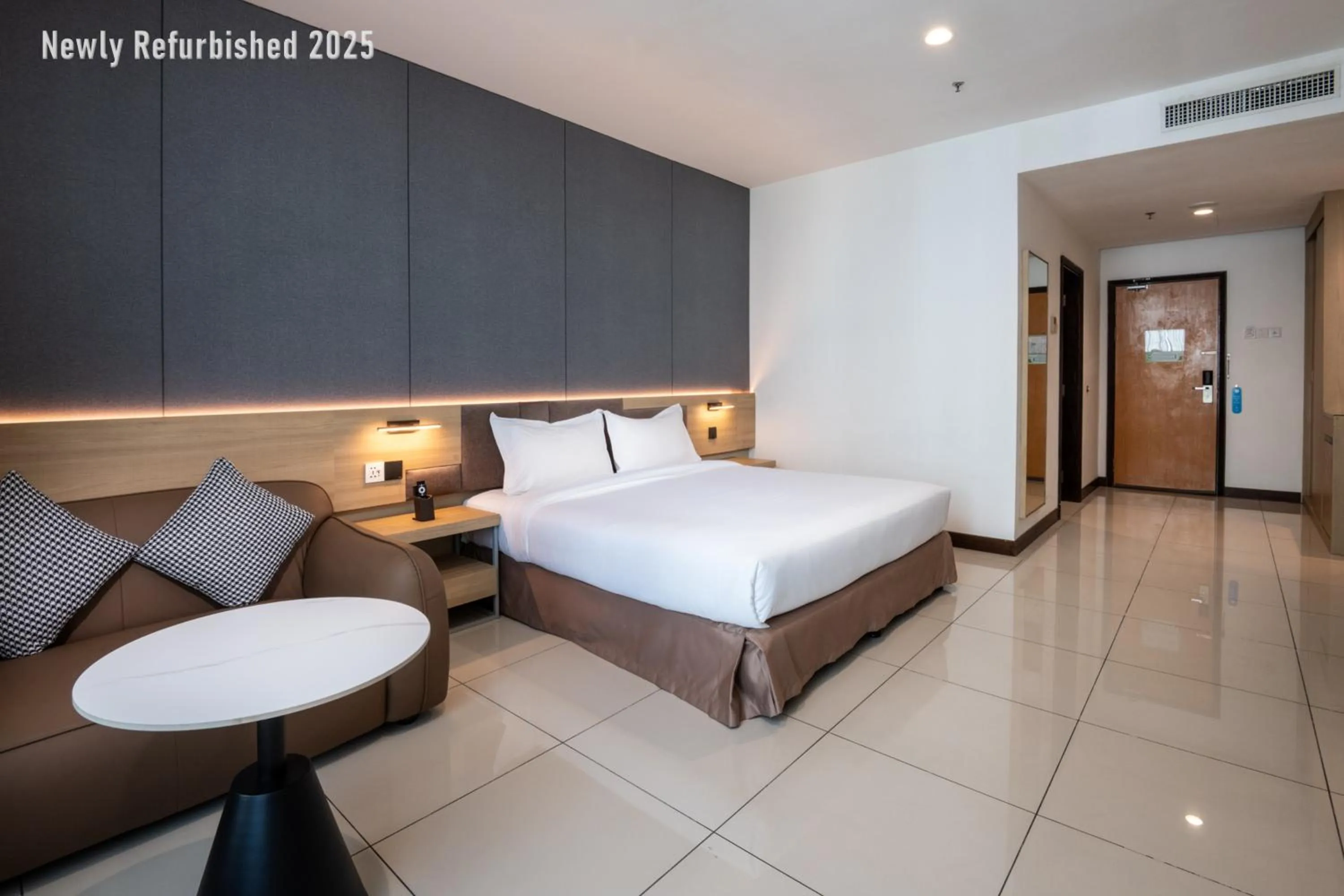 Bed in One Pacific Hotel and Serviced Apartments