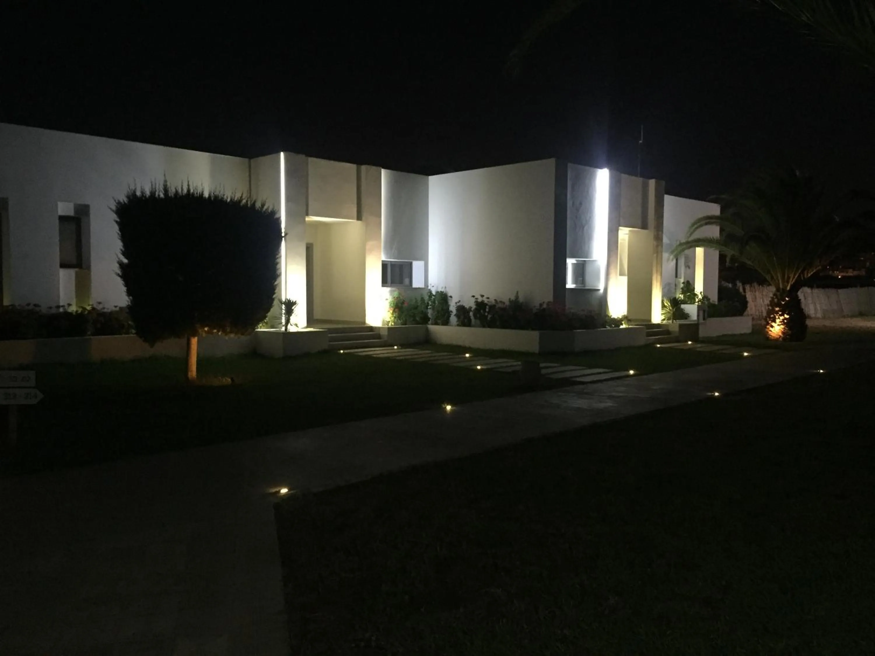 Area and facilities in Residence Ain Meriem