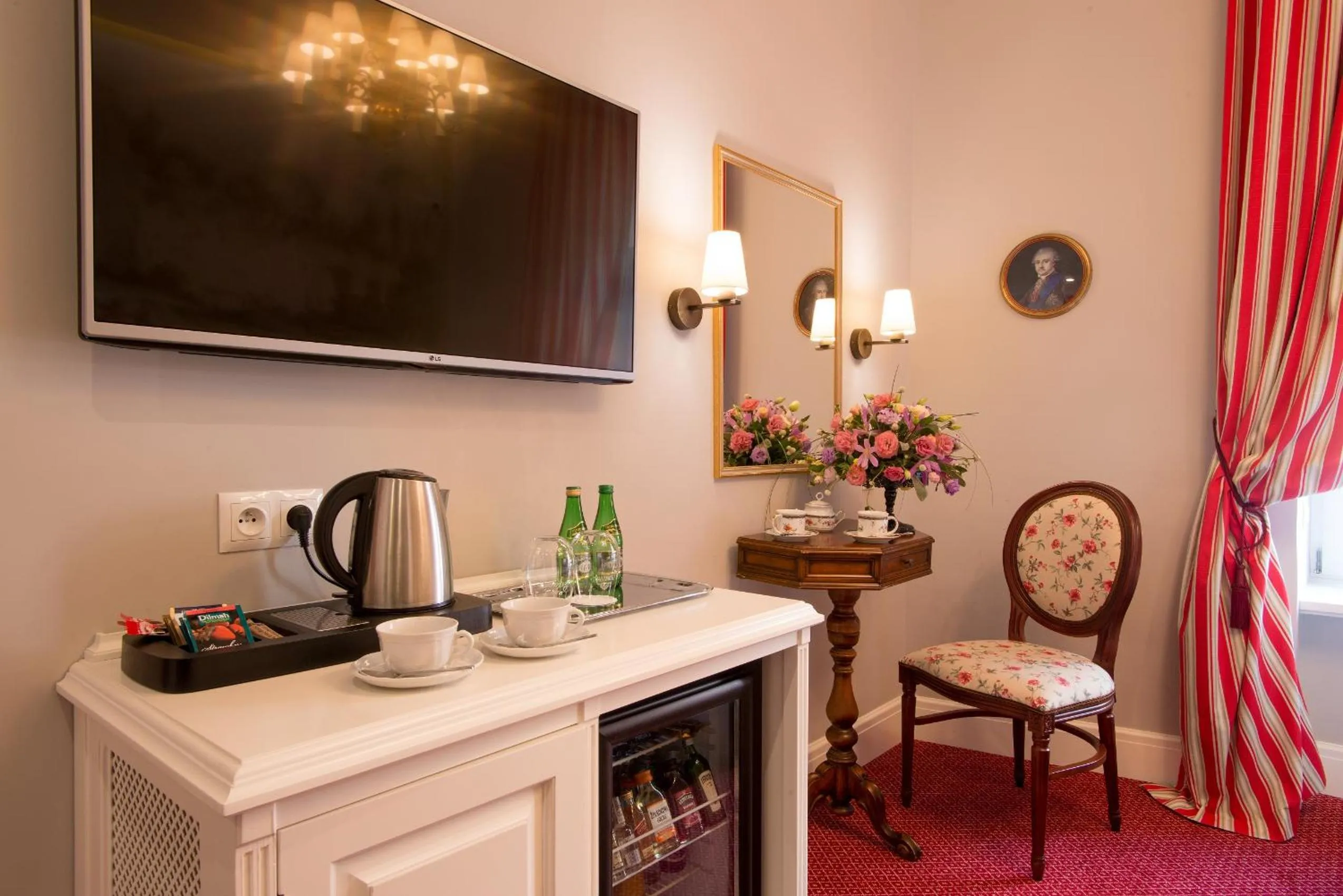 TV and multimedia in Hotel Polski Pod Białym Orłem