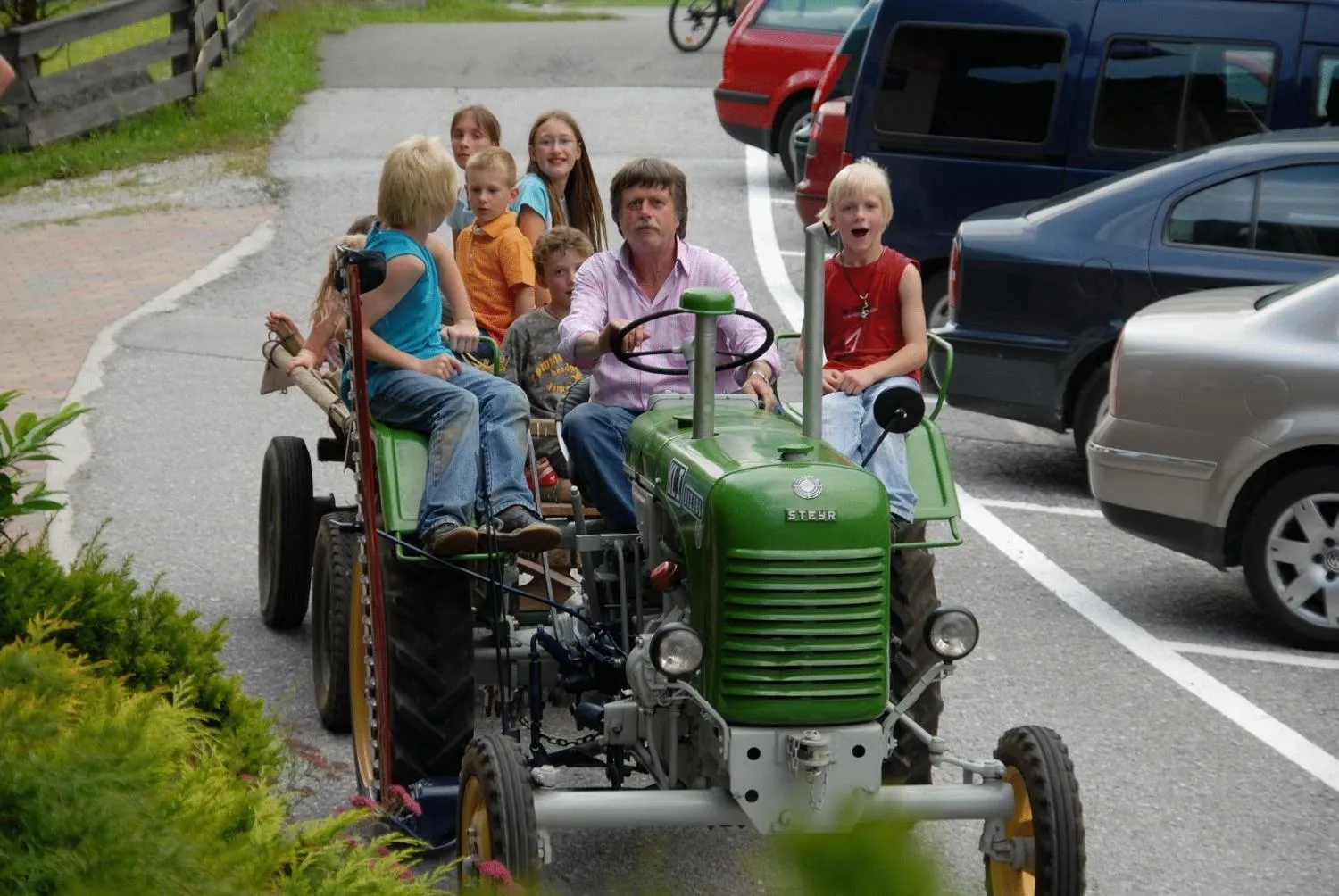 group of guests in Hotel Hammerwirt - Forellenhof