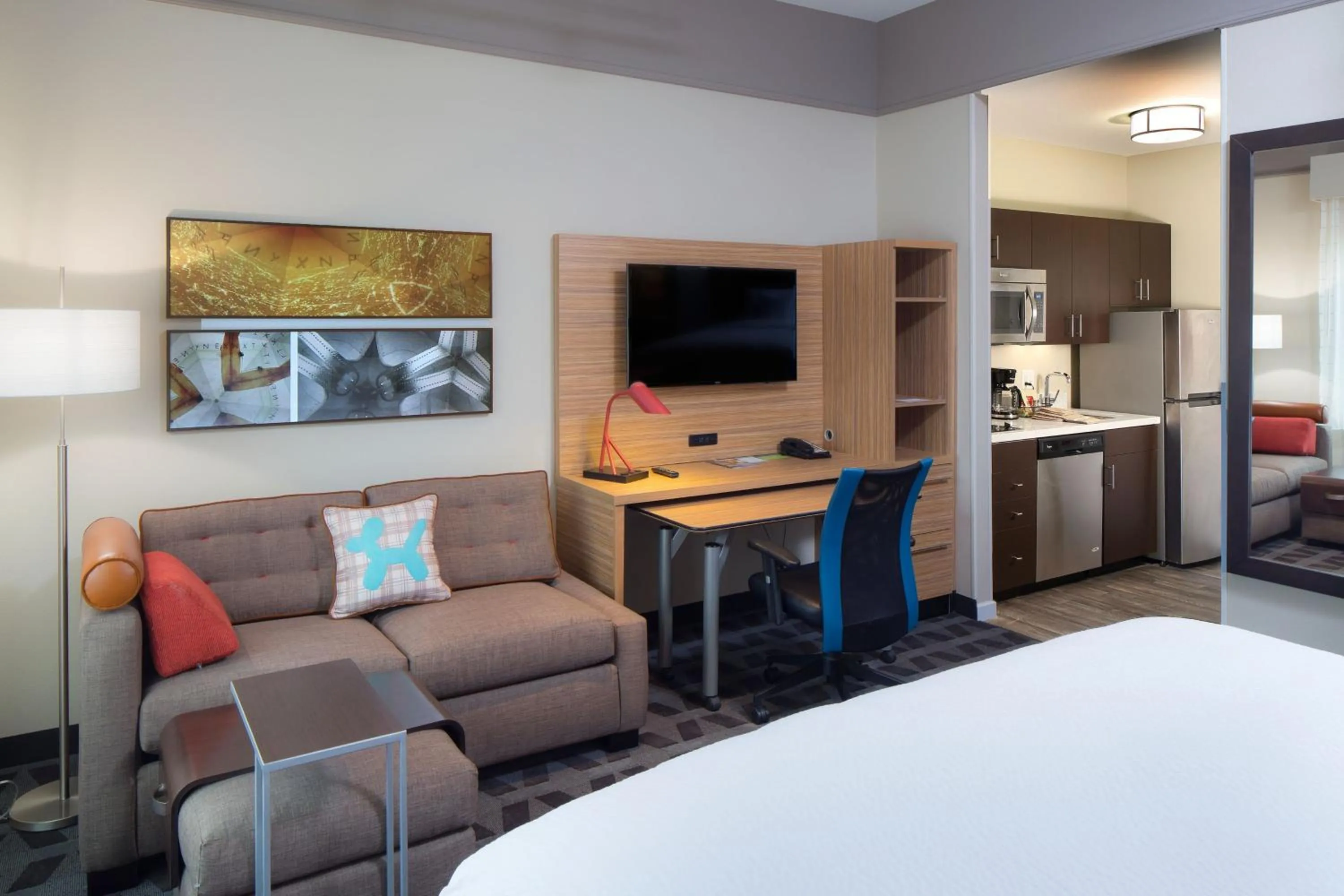 Photo of the whole room, Bed in TownePlace Suites by Marriott Swedesboro Logan Township