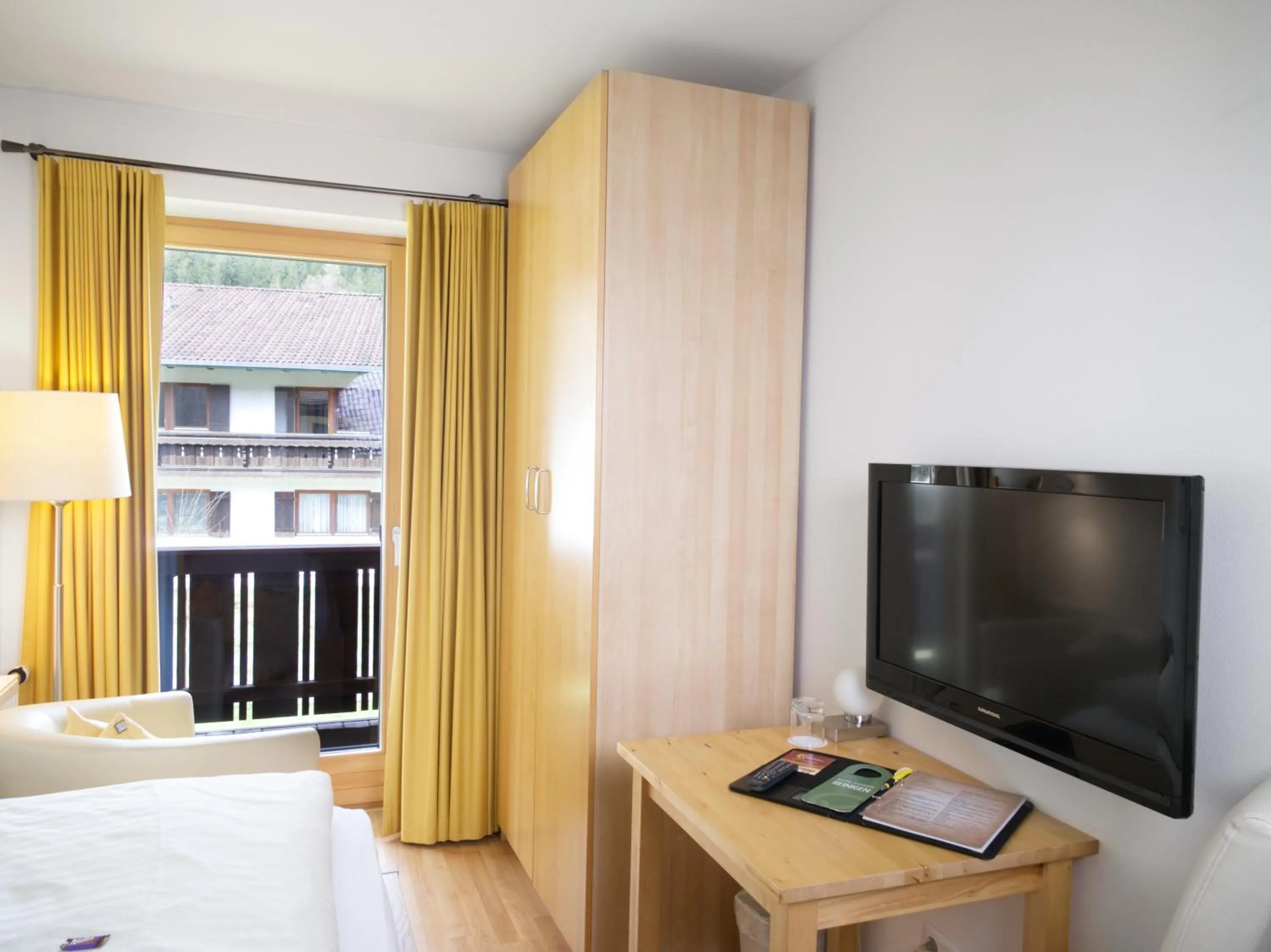 Bed in Hotel Garni Landhaus Sonnenstern