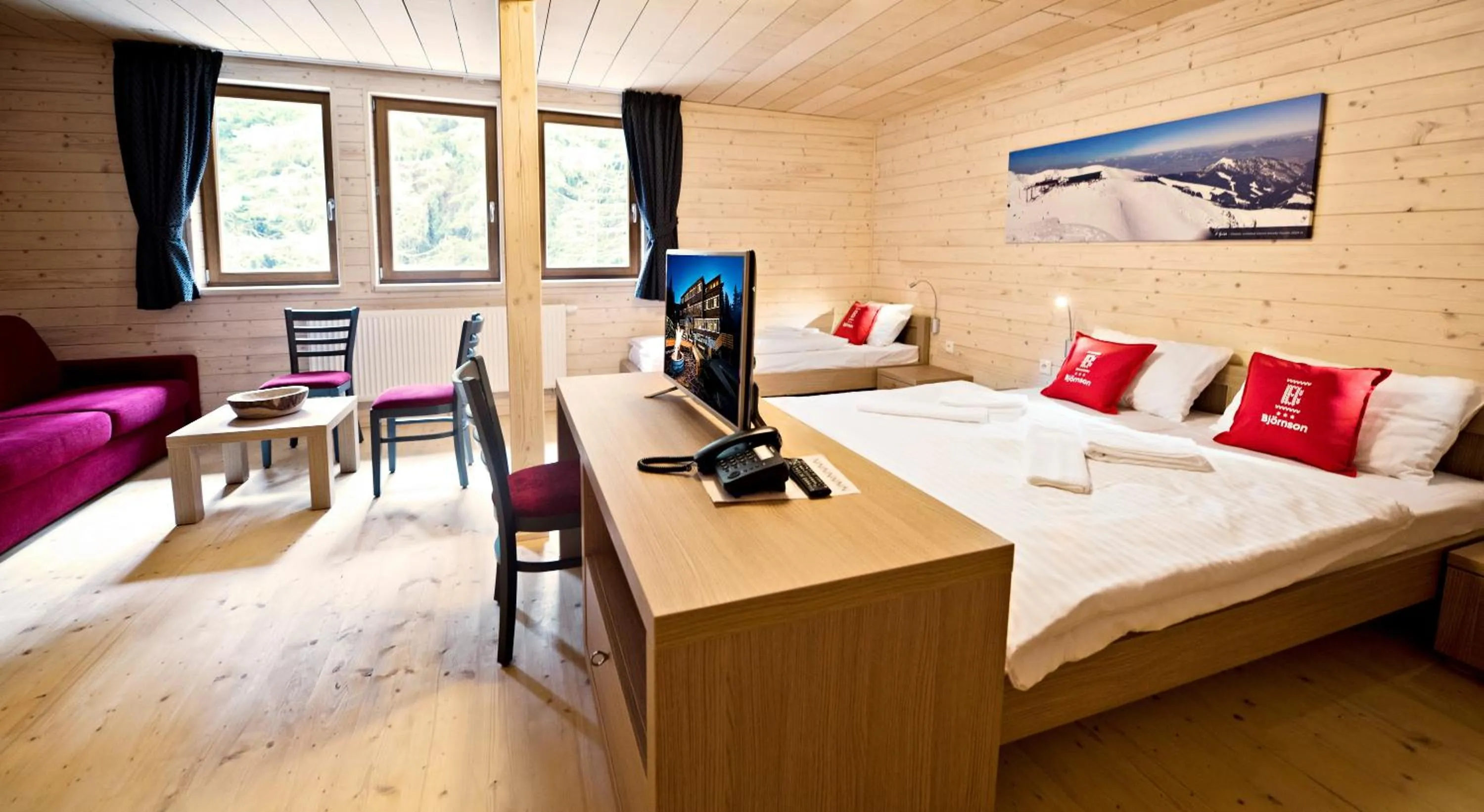 Day, Bed in Hotel Björnson & Björnson TREE HOUSES Jasná