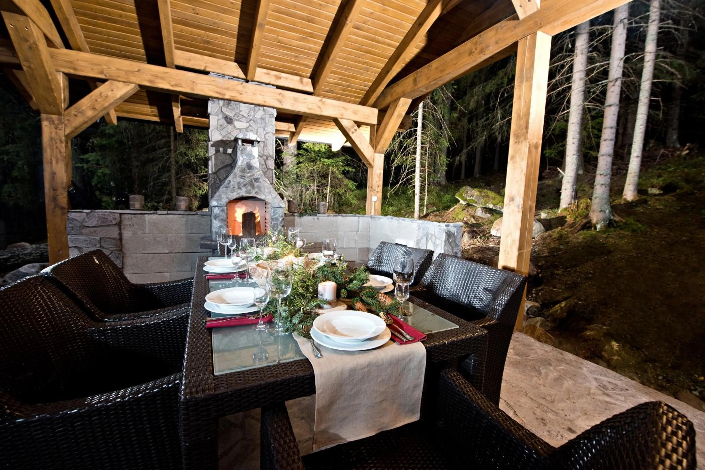 Night in Hotel Björnson & Björnson TREE HOUSES Jasná