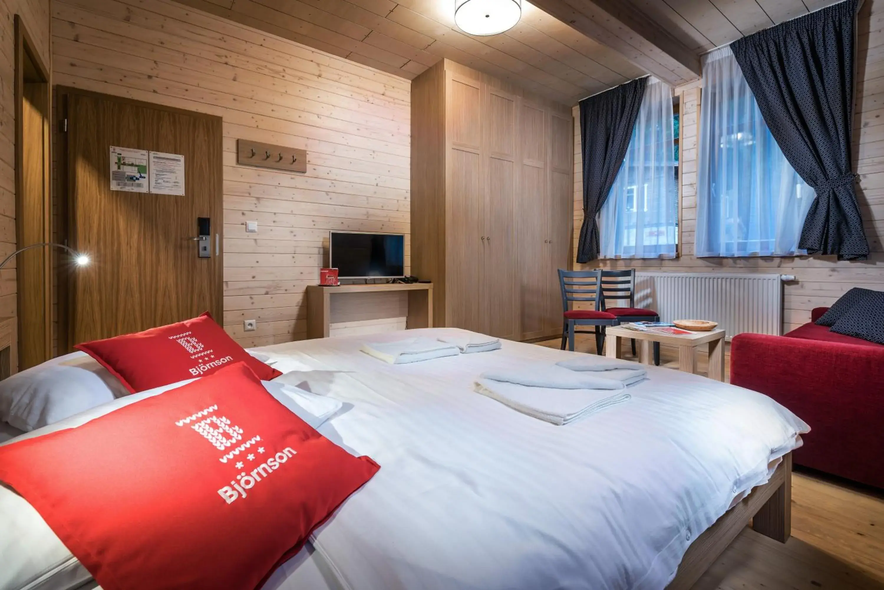 Executive Double Room with Extra Bed in Hotel Björnson & Björnson TREE HOUSES Jasná Executive Double Room with Extra Bed in Hotel Björnson & Björnson TREE HOUSES Jasná