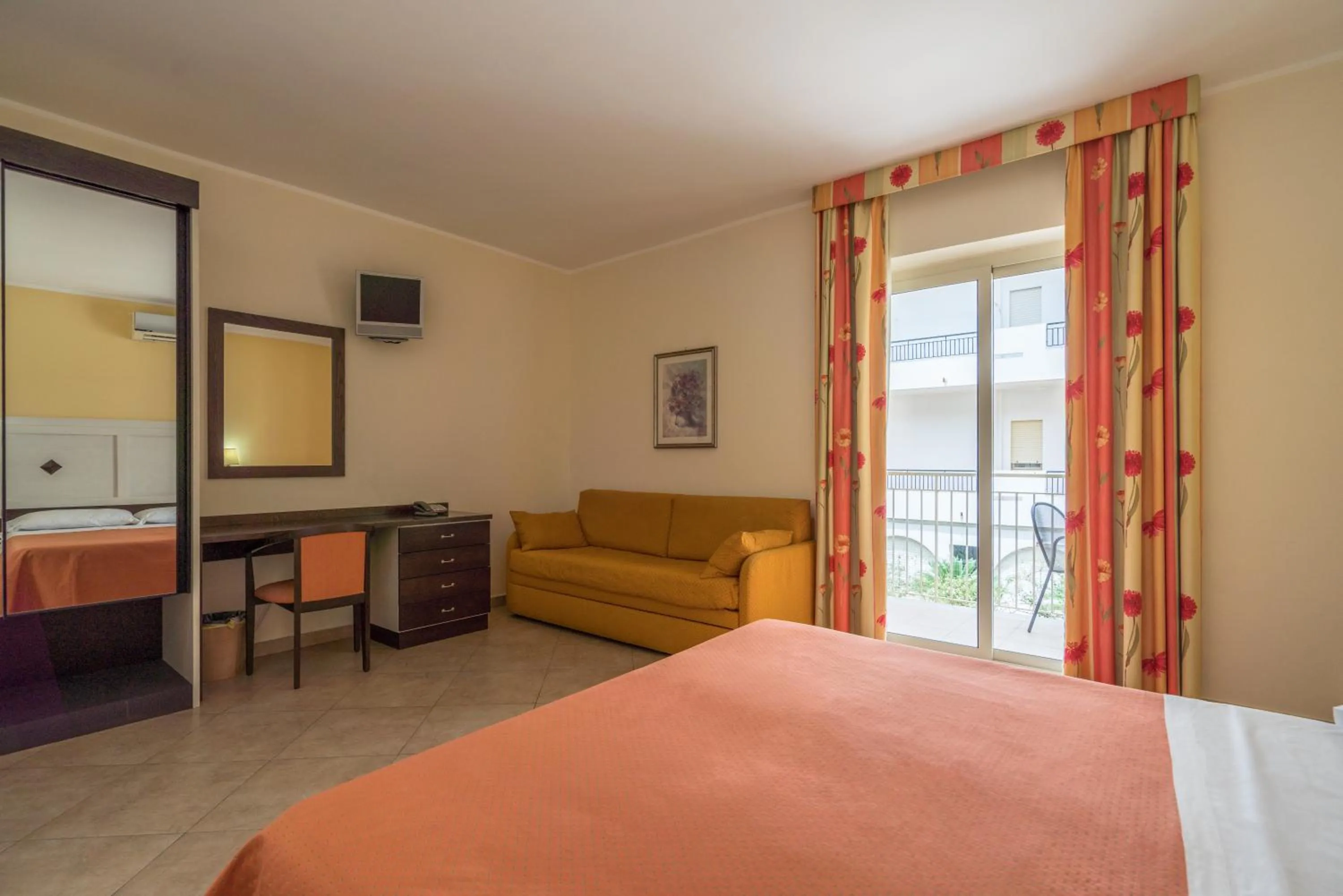 Bed in Hotel Orizzonte