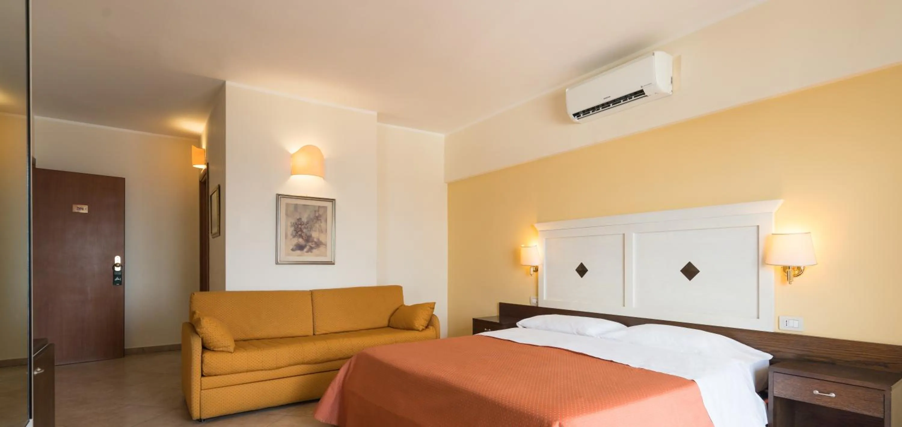 Bed in Hotel Orizzonte