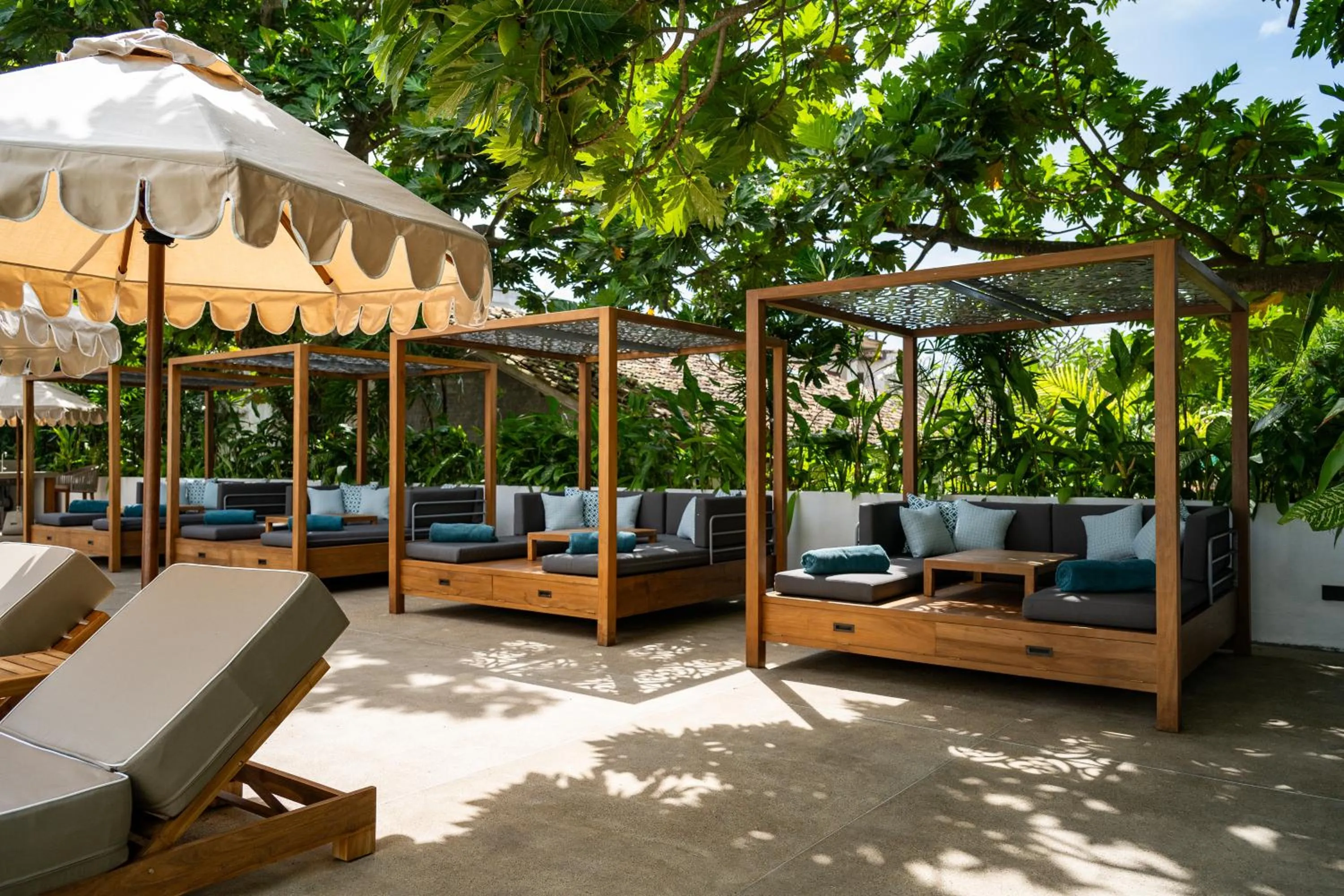 Swimming pool in Fort Bazaar