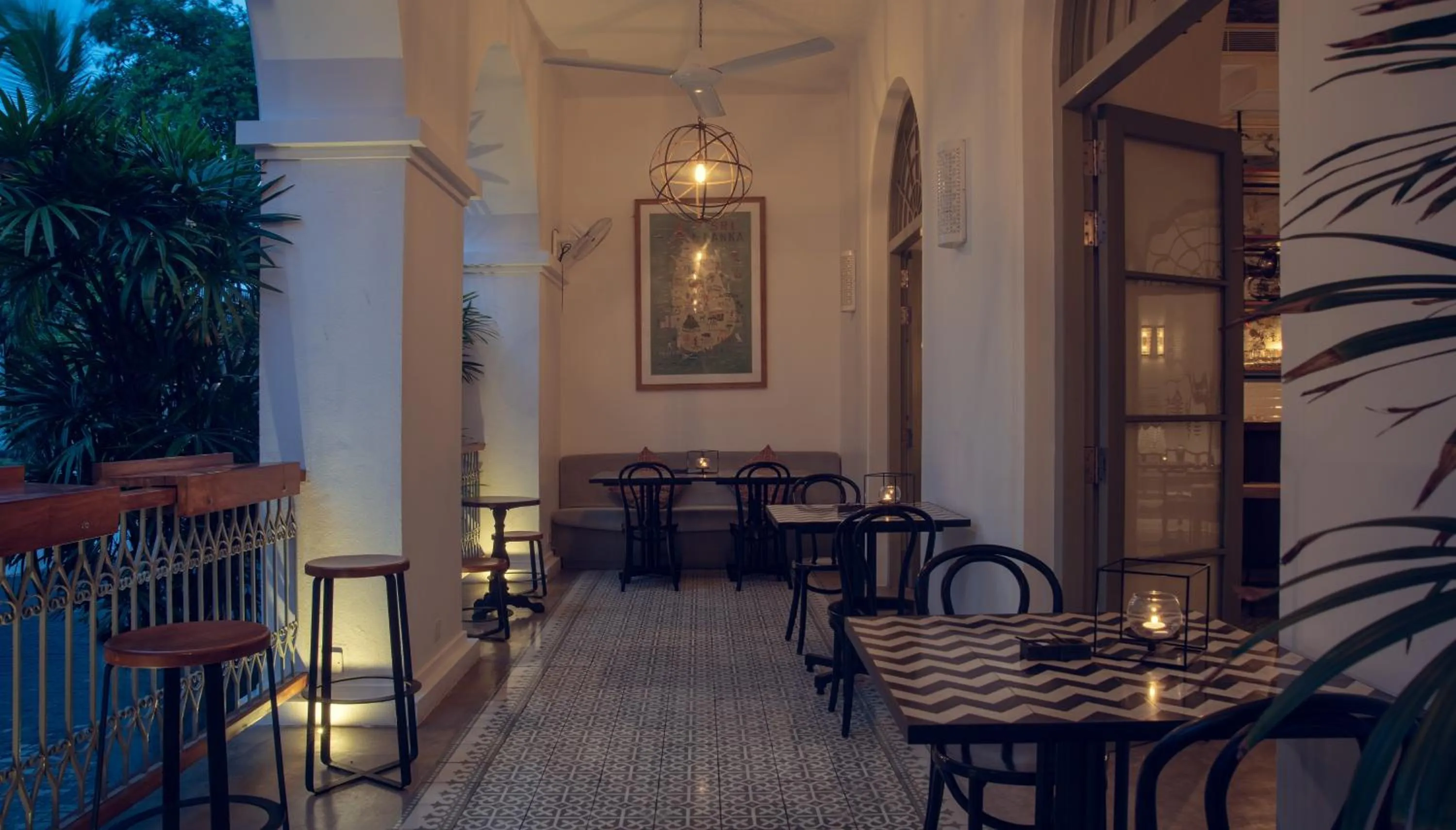 Restaurant/places to eat in Fort Bazaar