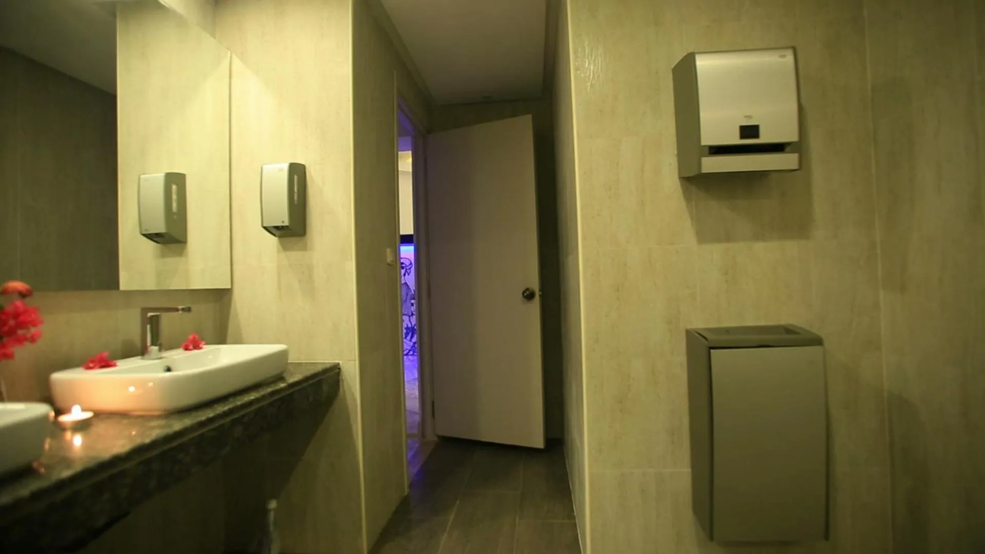 Breakfast in Hotel Les Palmiers