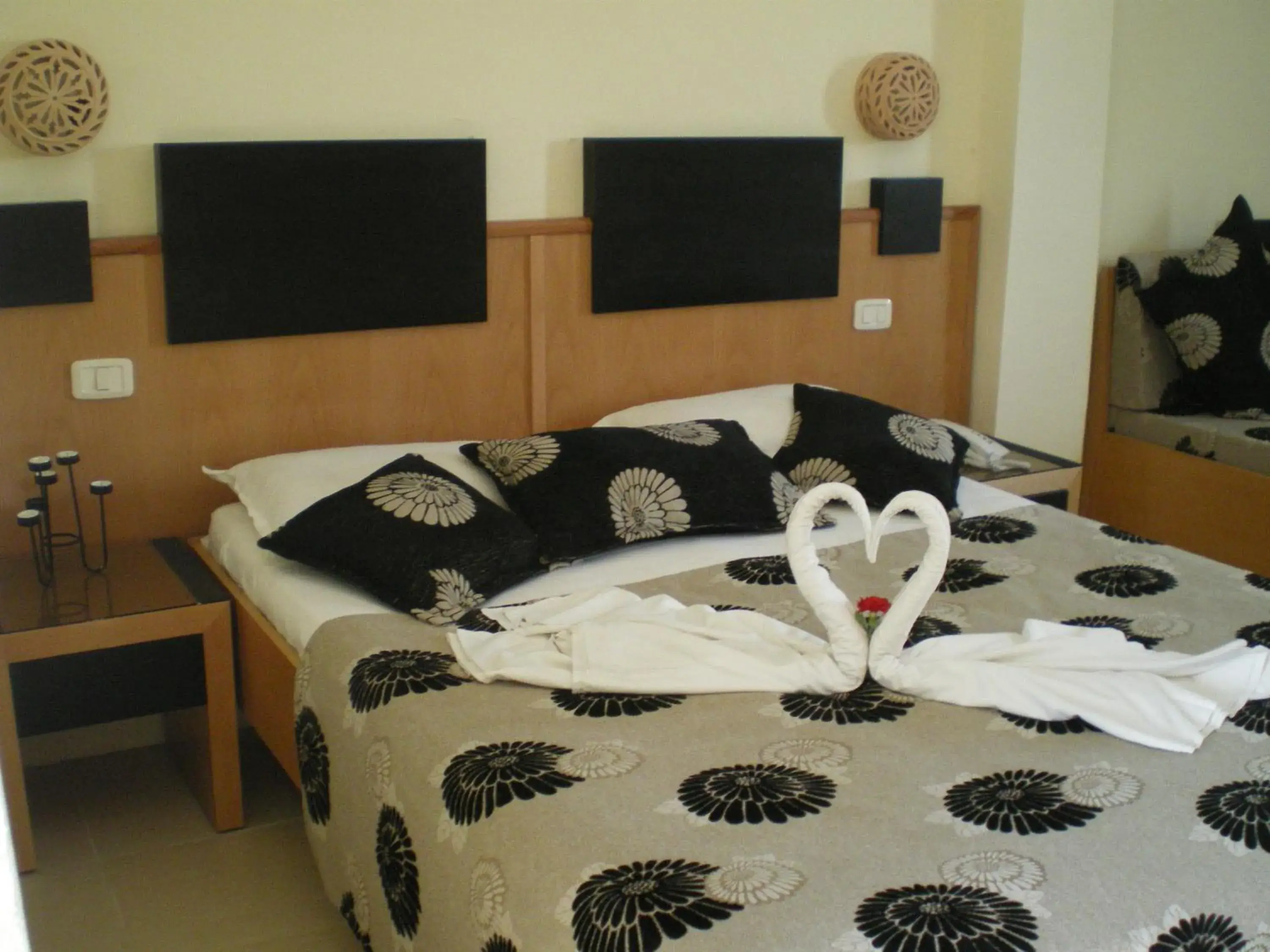 Bedroom in Hotel Les Palmiers Bedroom in Hotel Les Palmiers