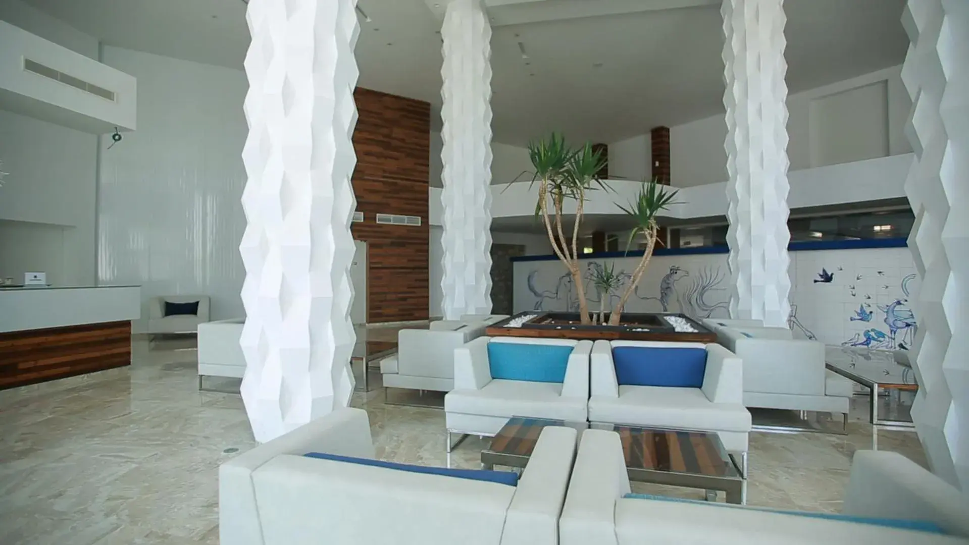 Breakfast in Hotel Les Palmiers Breakfast in Hotel Les Palmiers