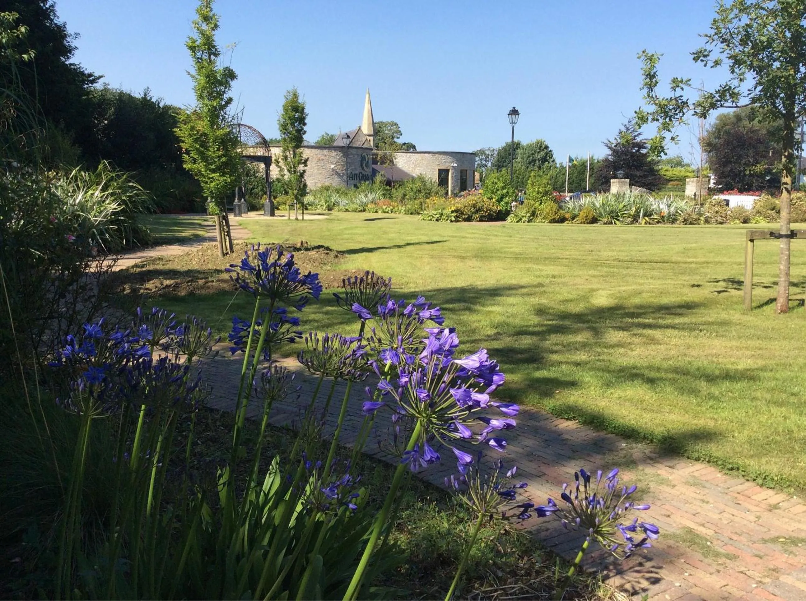 Garden in An Grianan Hotel