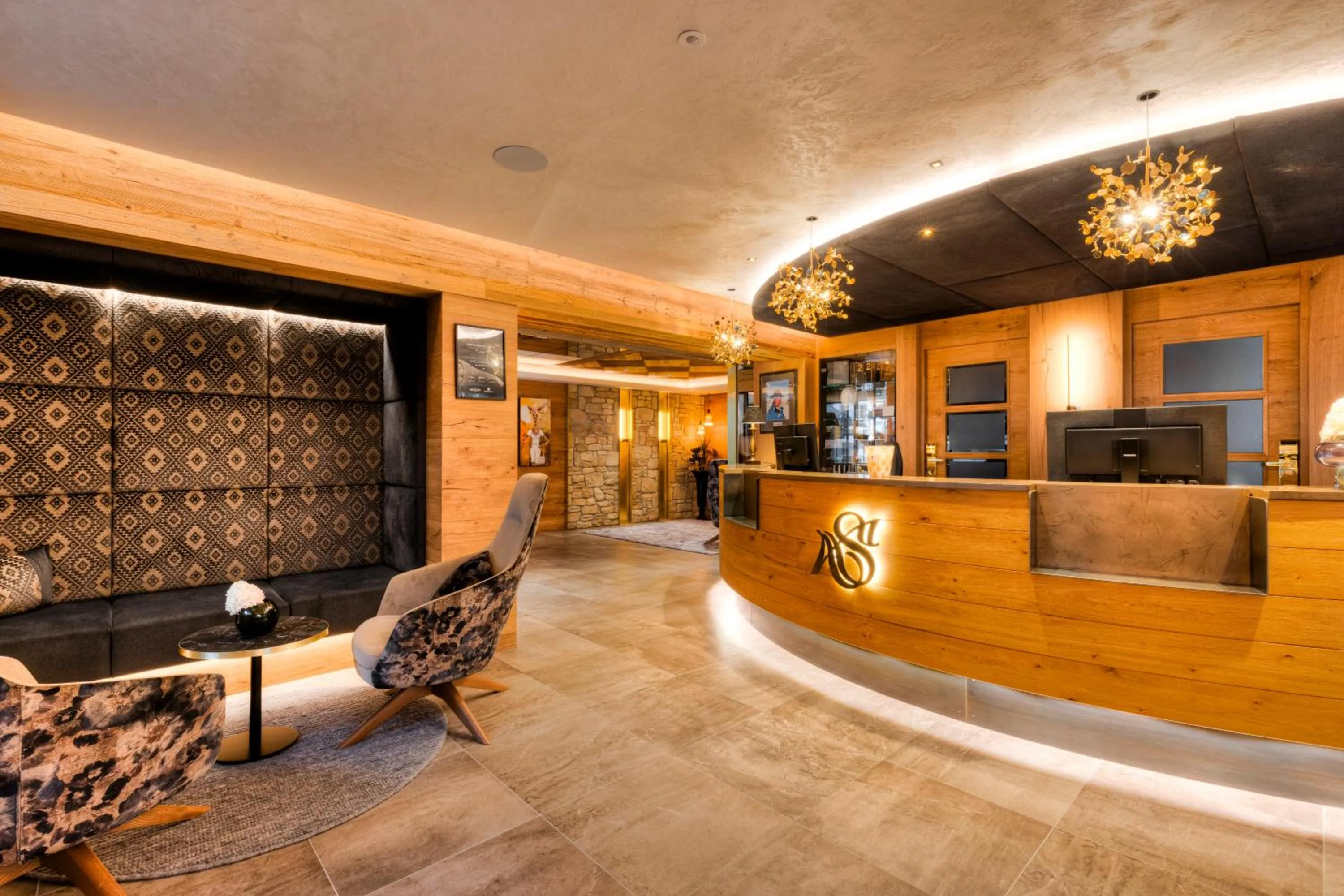 Lobby or reception in Hotel Sonne Ischgl