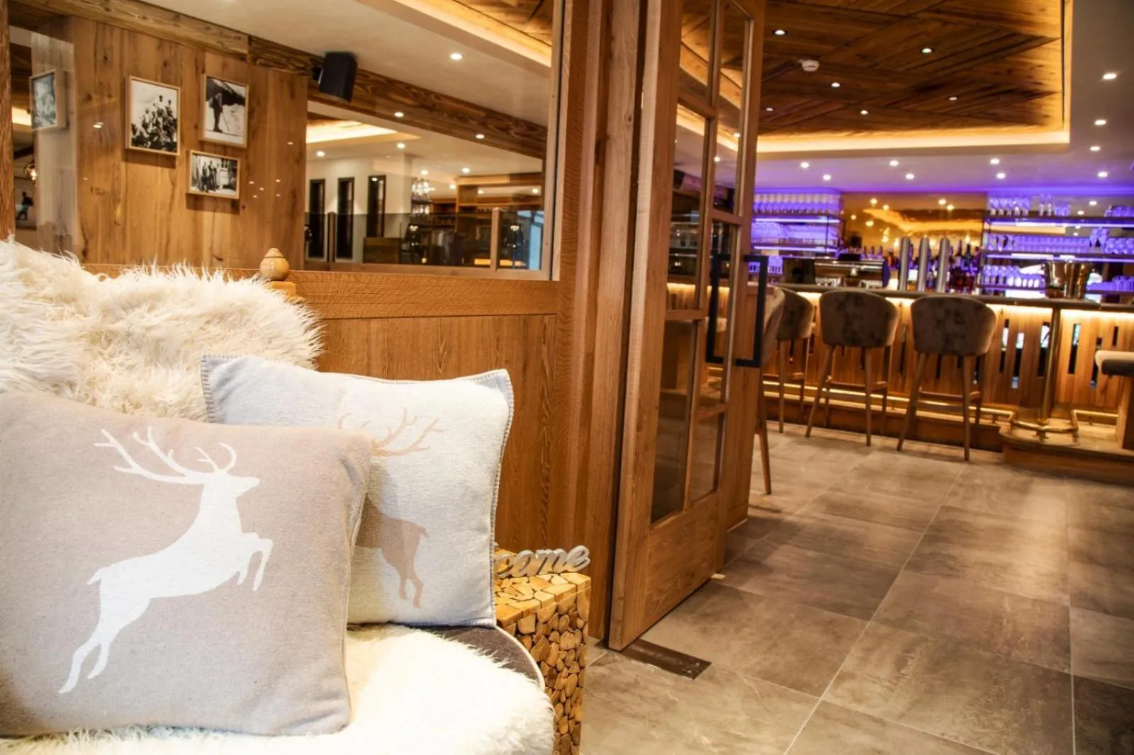 Lounge or bar in Hotel Sonne Ischgl