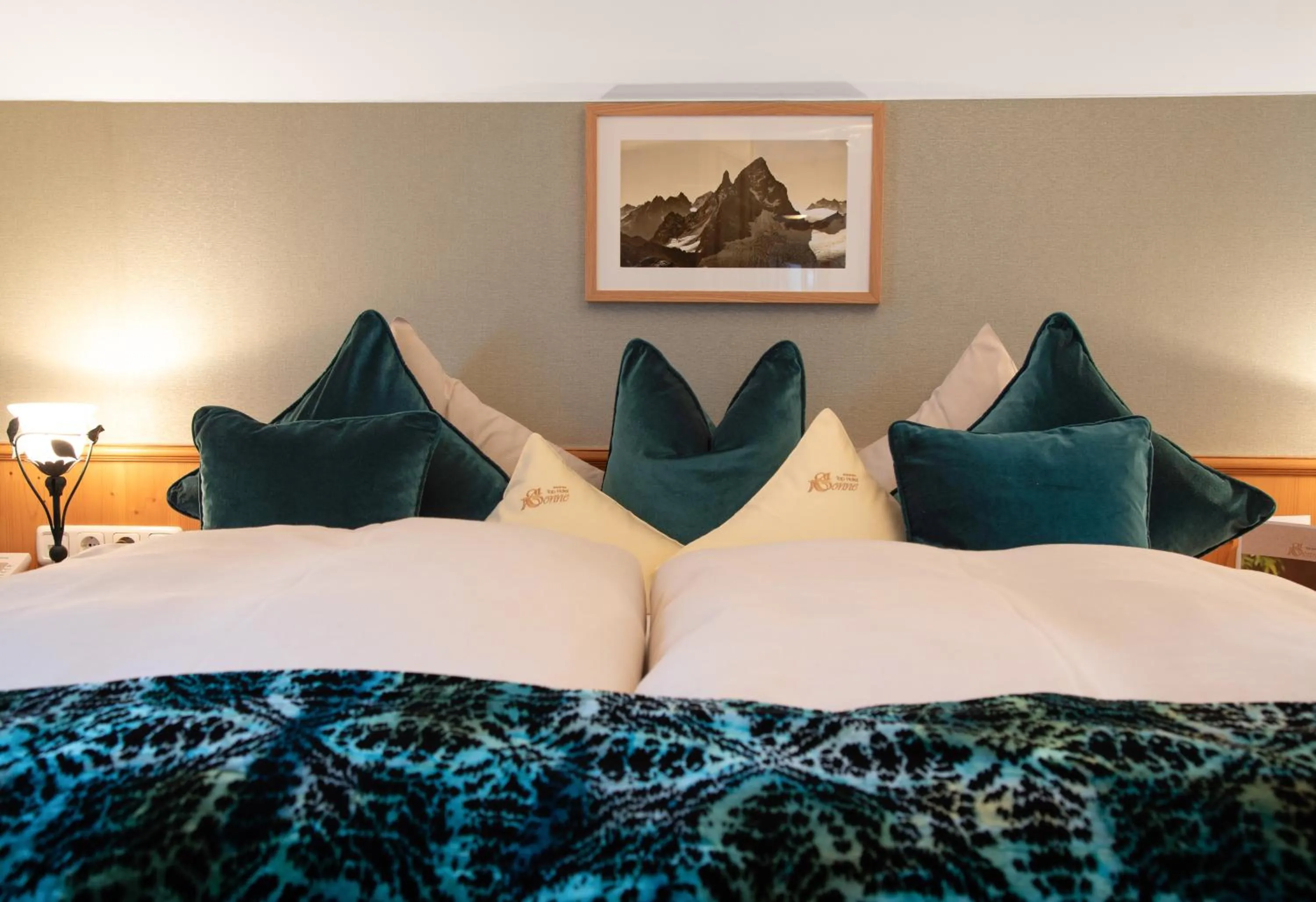 Bed in Hotel Sonne Ischgl