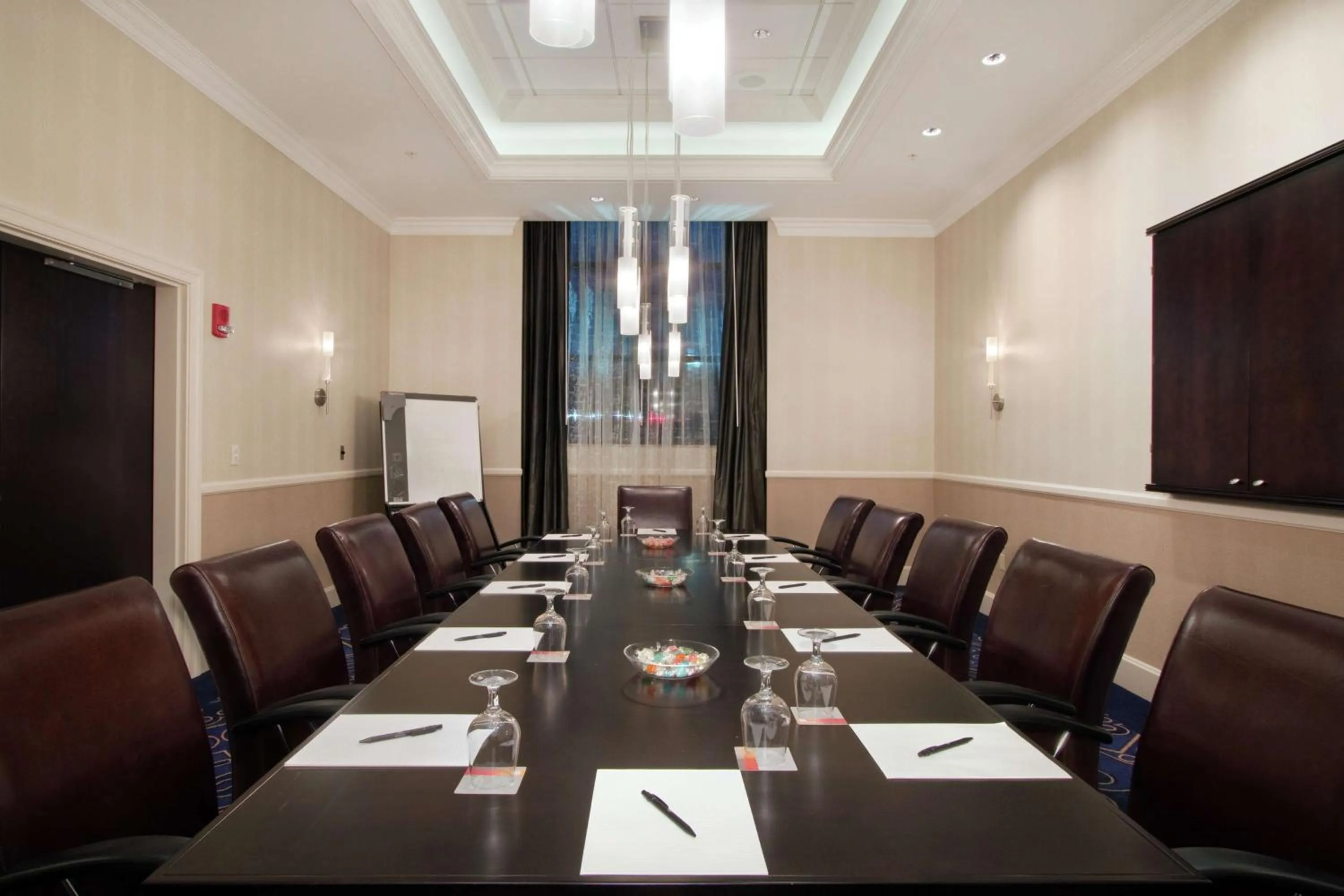 Meeting/conference room in Hilton Richmond Hotel & Spa Short Pump