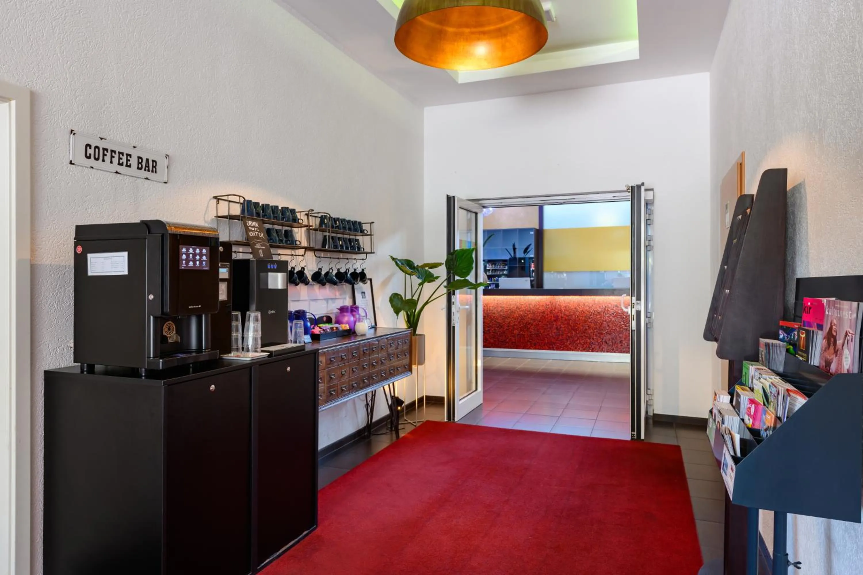 Coffee/tea facilities, Bed in SleepinRoomz Boutique Hotel