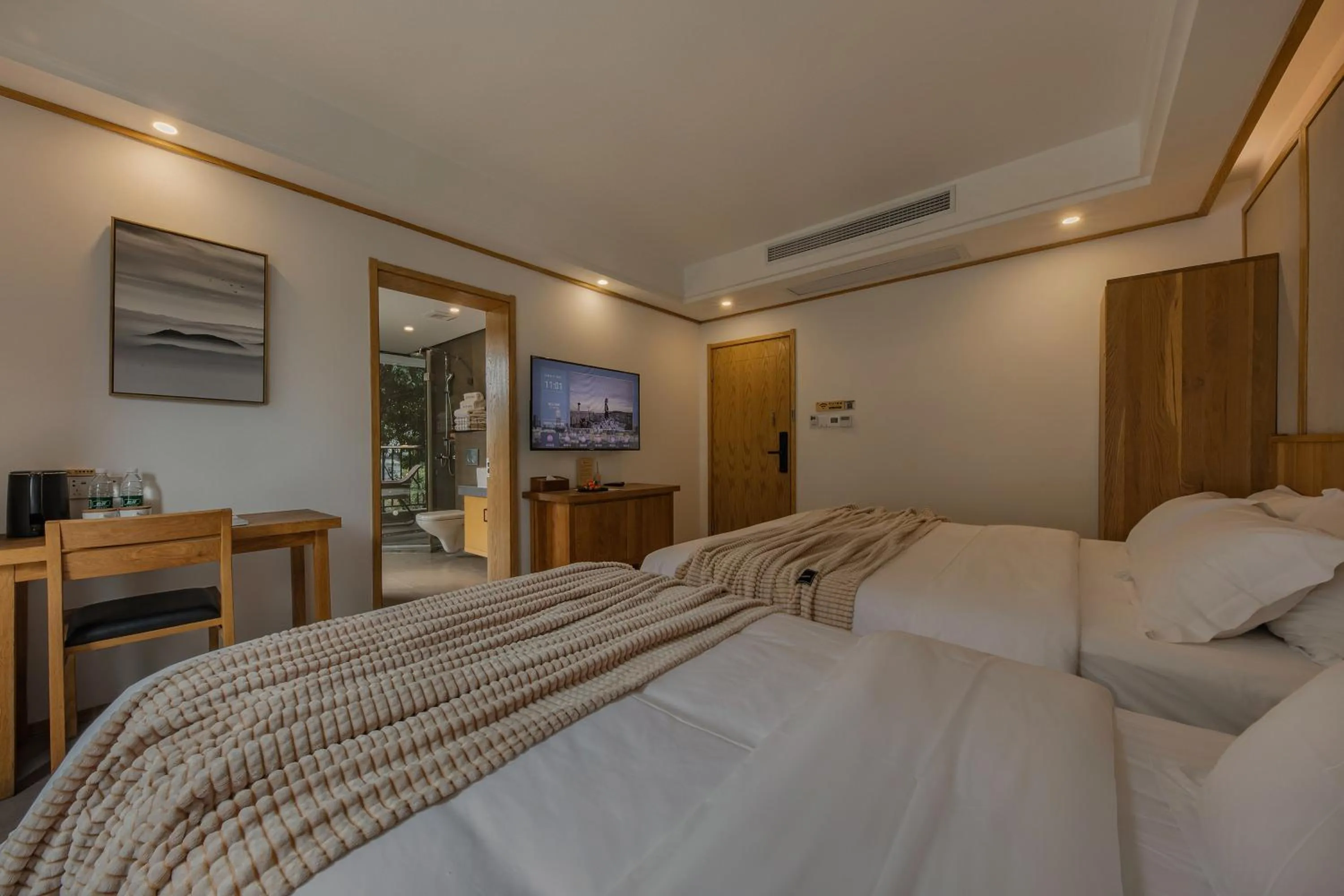 Bedroom, Bed in T innn - West Lake - Yueshang Yunshe Homestay - Hangzhou Taiziwan Park Branch