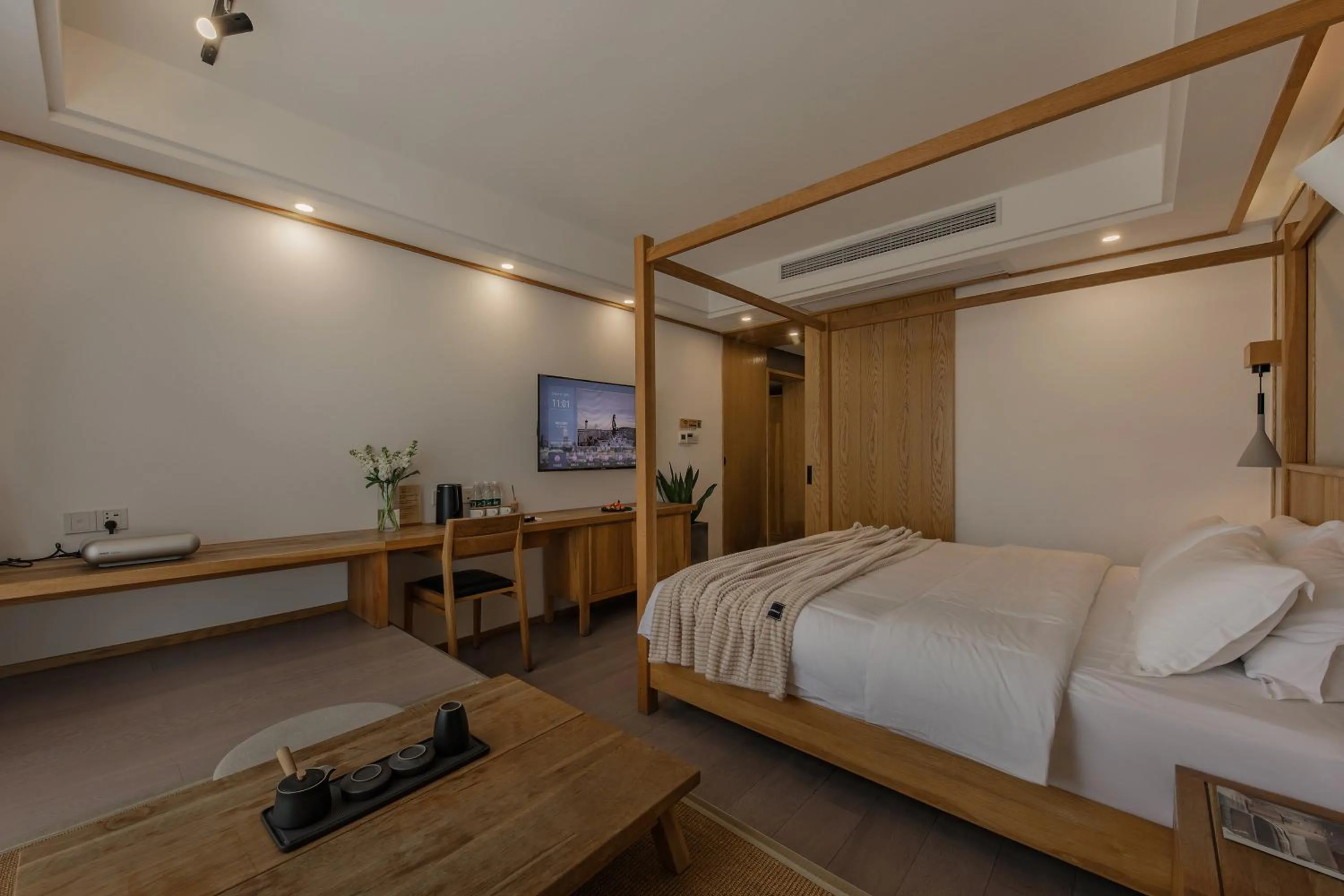 Bedroom, Bed in T innn - West Lake - Yueshang Yunshe Homestay - Hangzhou Taiziwan Park Branch