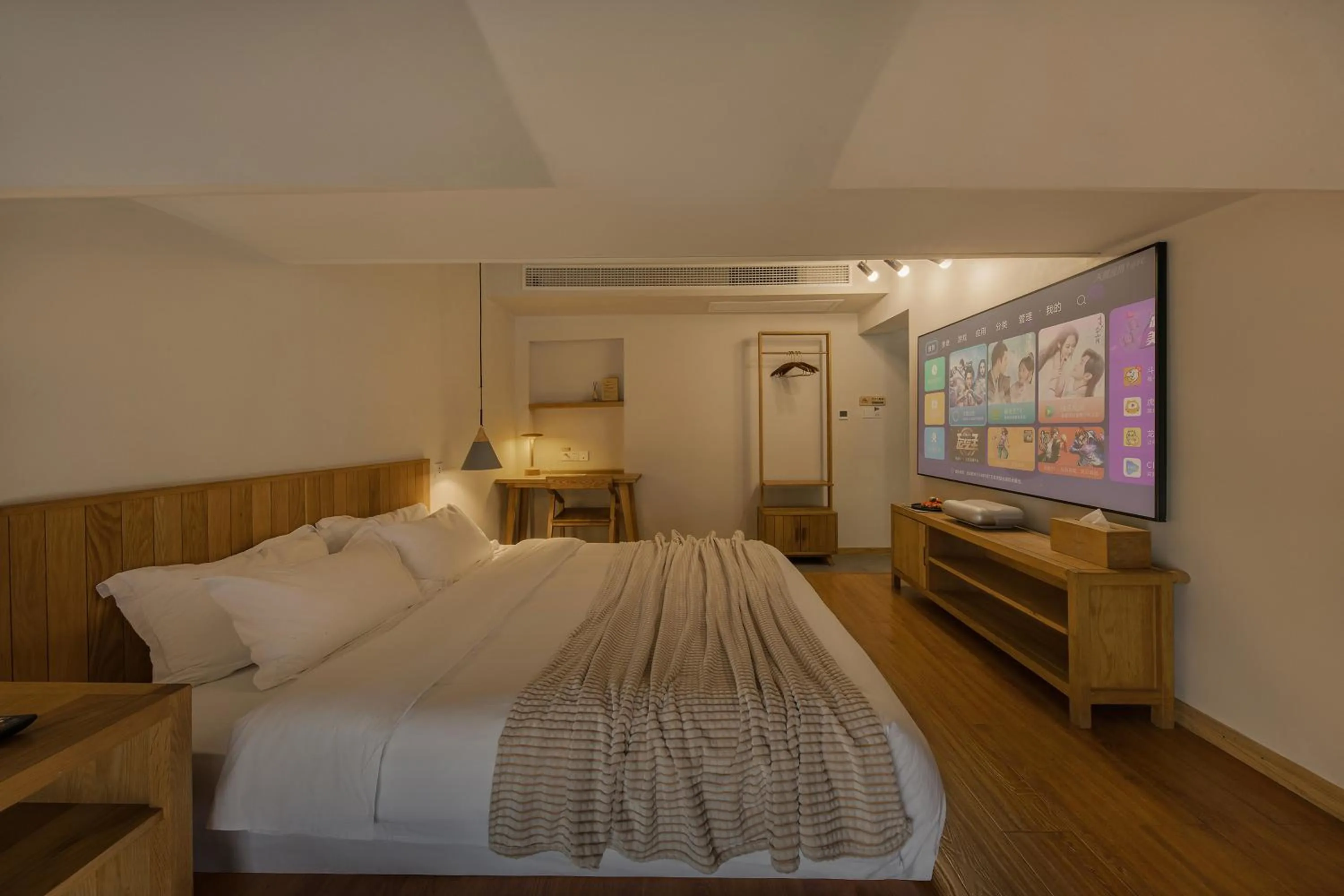 Bedroom, Bed in T innn - West Lake - Yueshang Yunshe Homestay - Hangzhou Taiziwan Park Branch