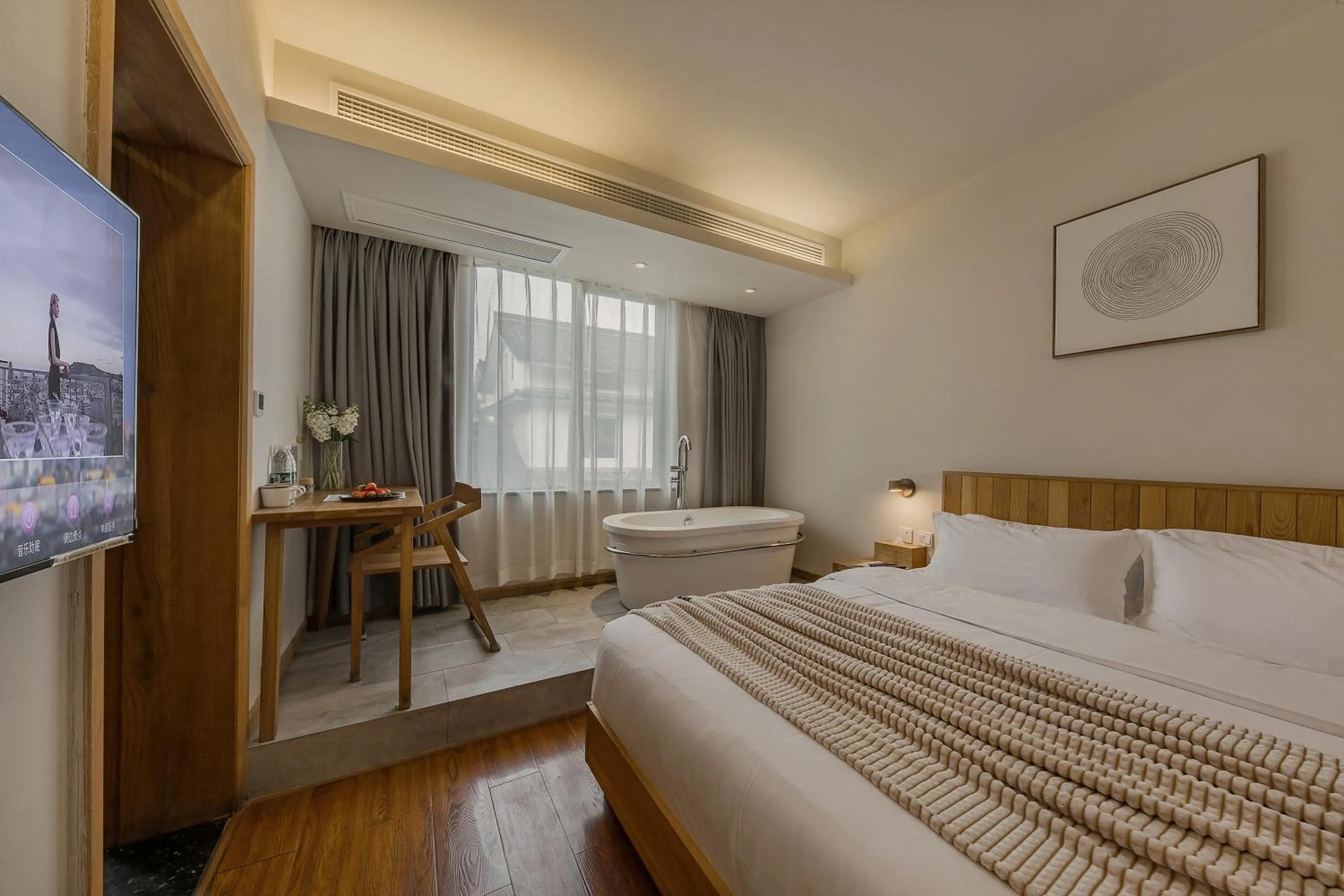 Bedroom, Bed in T innn - West Lake - Yueshang Yunshe Homestay - Hangzhou Taiziwan Park Branch