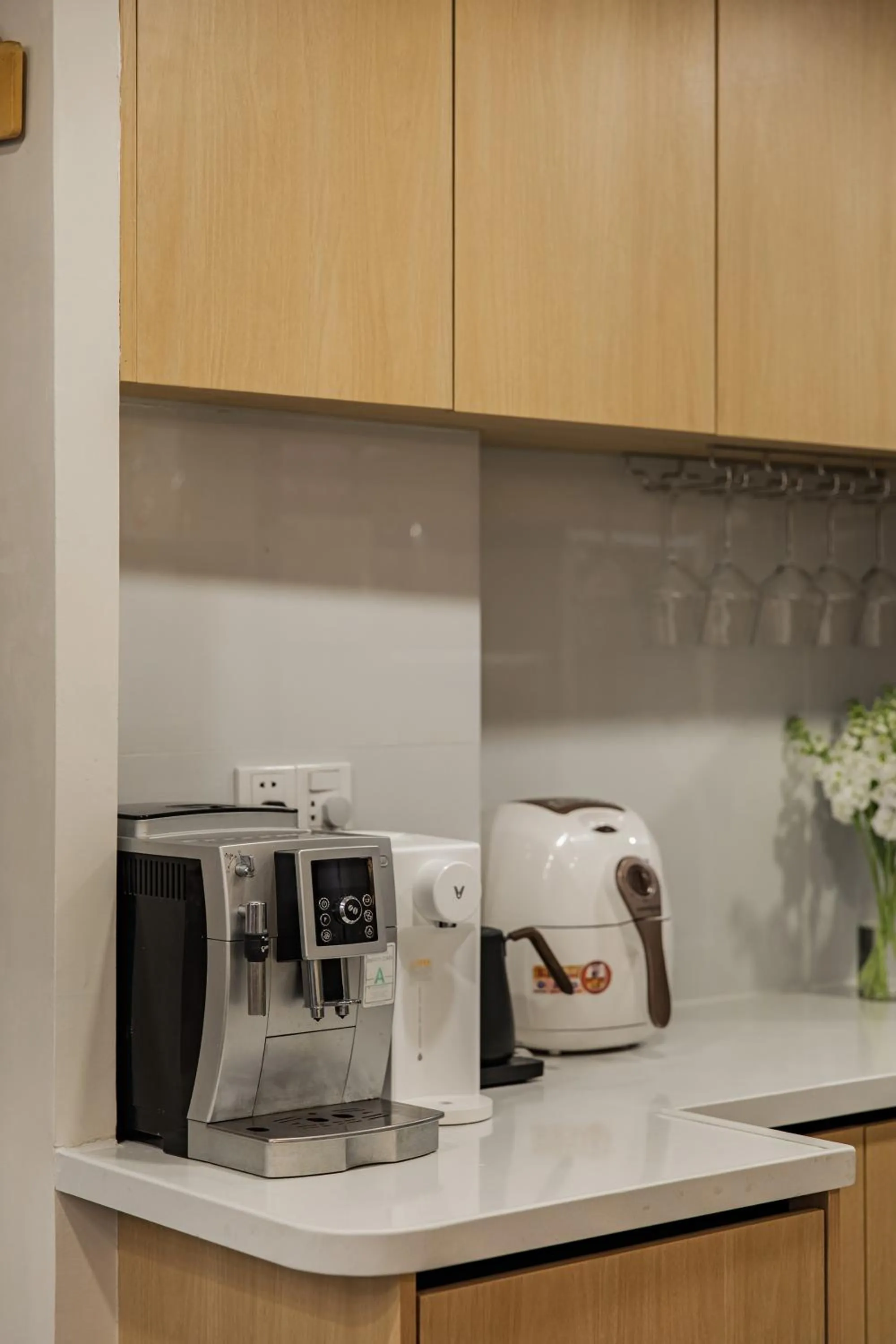 Coffee/tea facilities in T innn - West Lake - Yueshang Yunshe Homestay - Hangzhou Taiziwan Park Branch