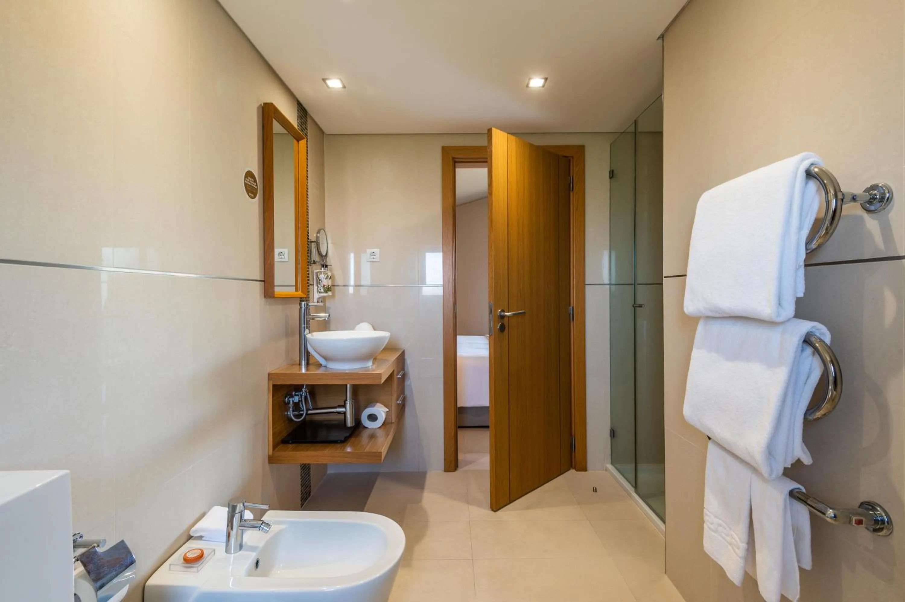 Bathroom in Vale da Lapa Village Resort