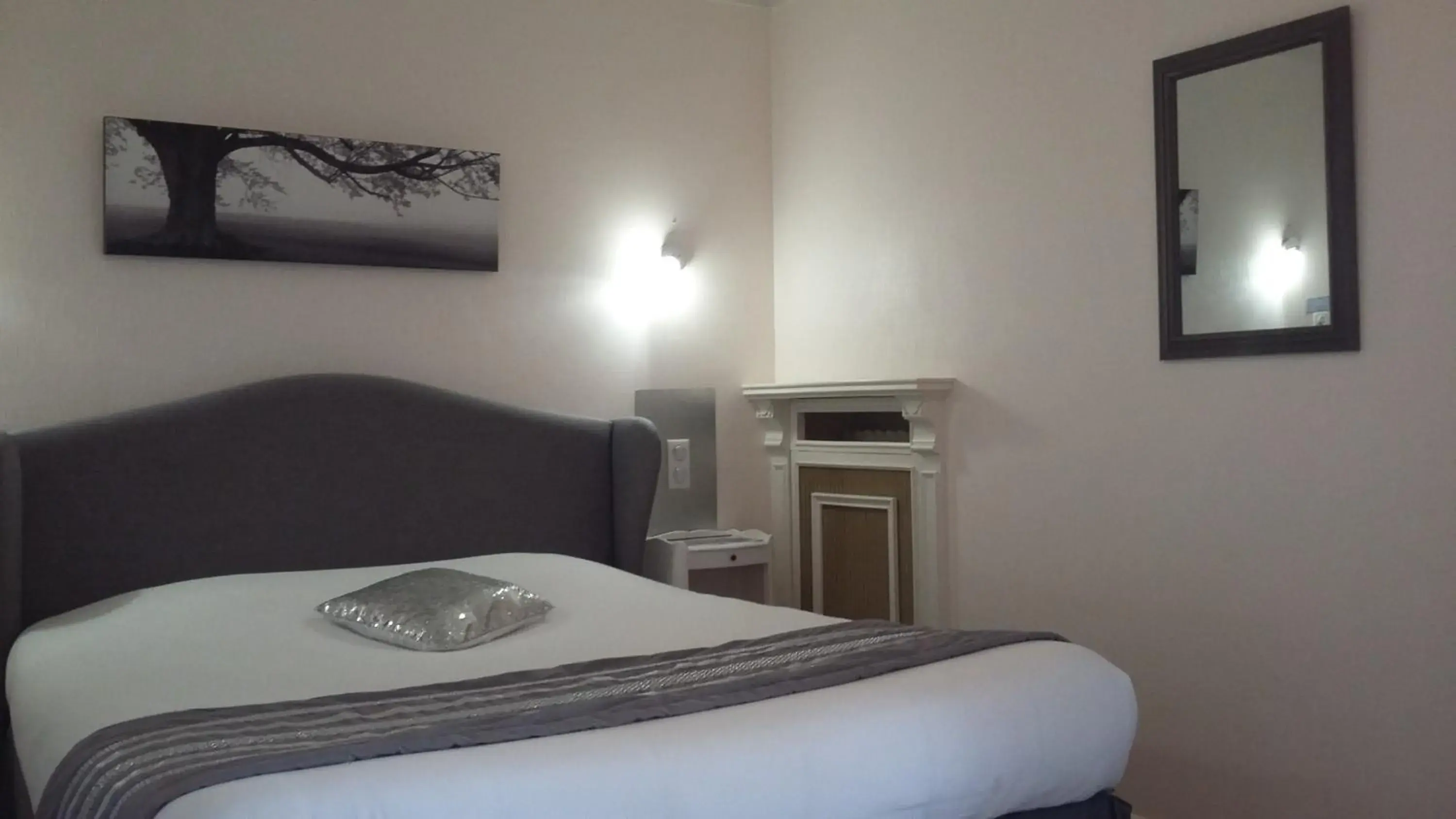 Double Room in Hôtel Les Deux Magots Double Room in Hôtel Les Deux Magots