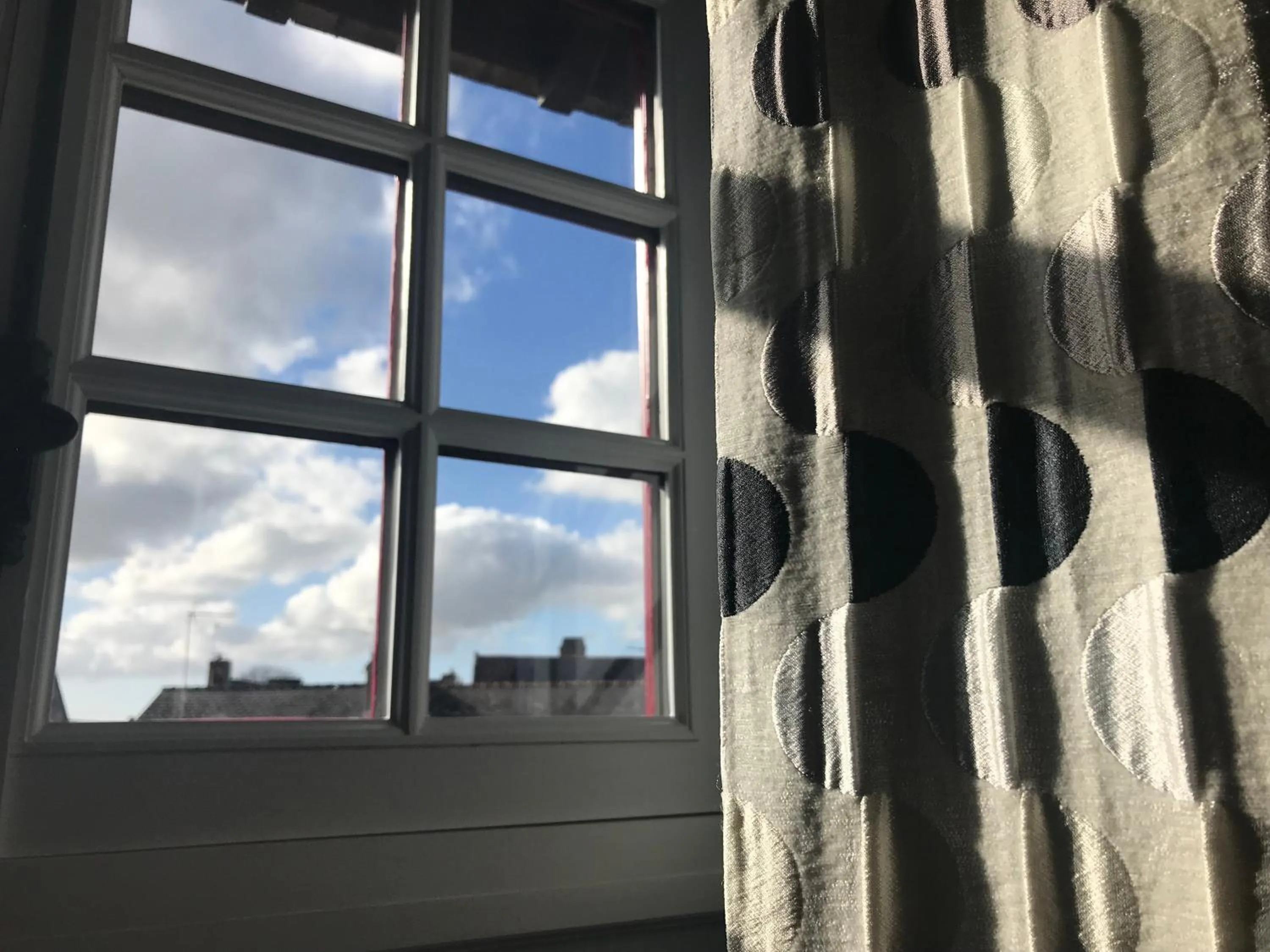 City view in Hôtel Les Deux Magots